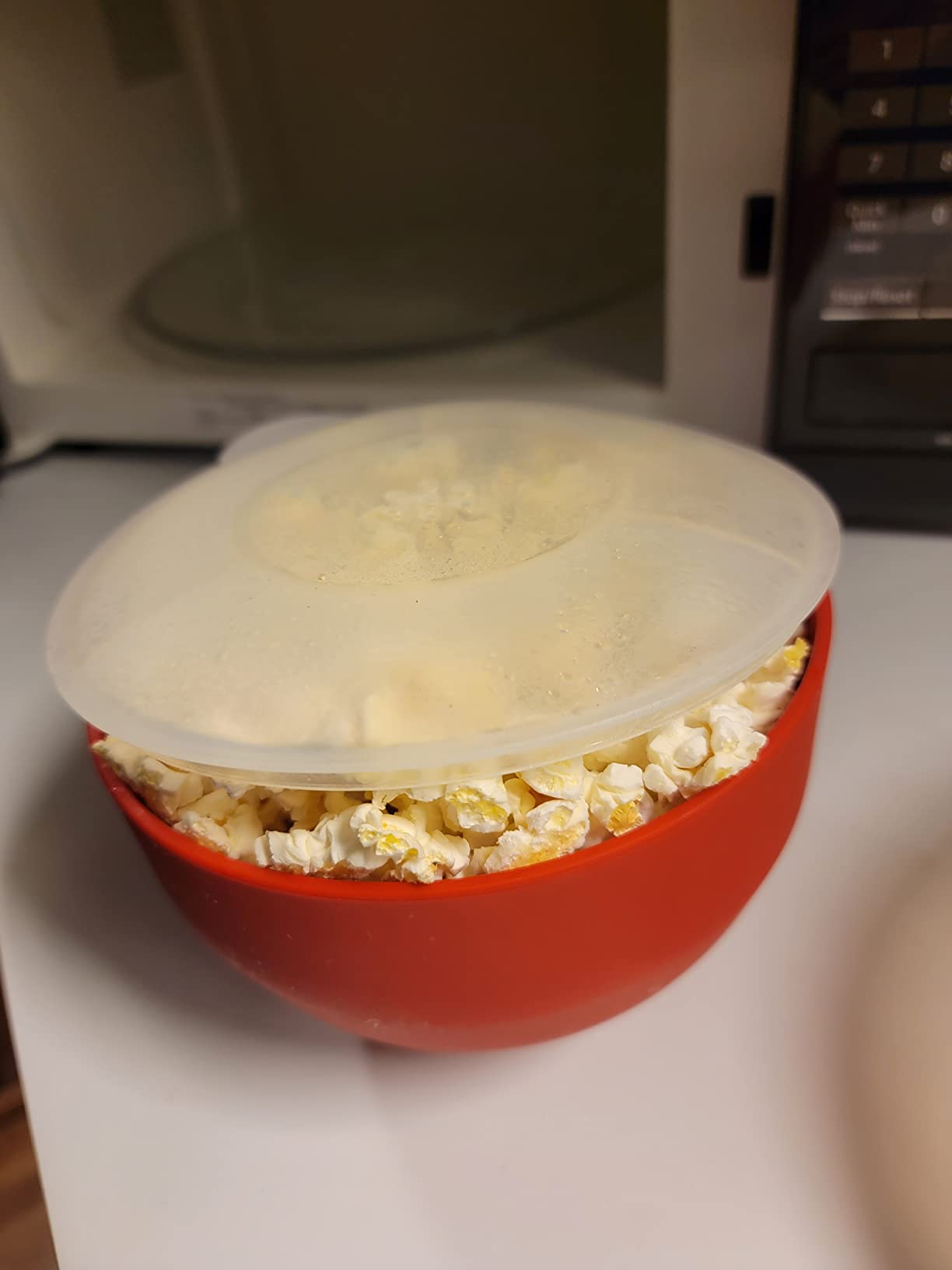 W&P Microwave Silicone Popper Maker | Black | Collapsible Bowl w/Built in Measuring, BPA, Eco-Friendly, Waste Free, 9.3 Cups of Popped Popcorn Customer Review W&P Microwave Silicone Popper Maker | Black | Collapsible Bowl w/Built in Measuring, BPA, Eco-Friendly, Waste Free, 9.3 Cups of Popped Popcorn - Customer Photo 1