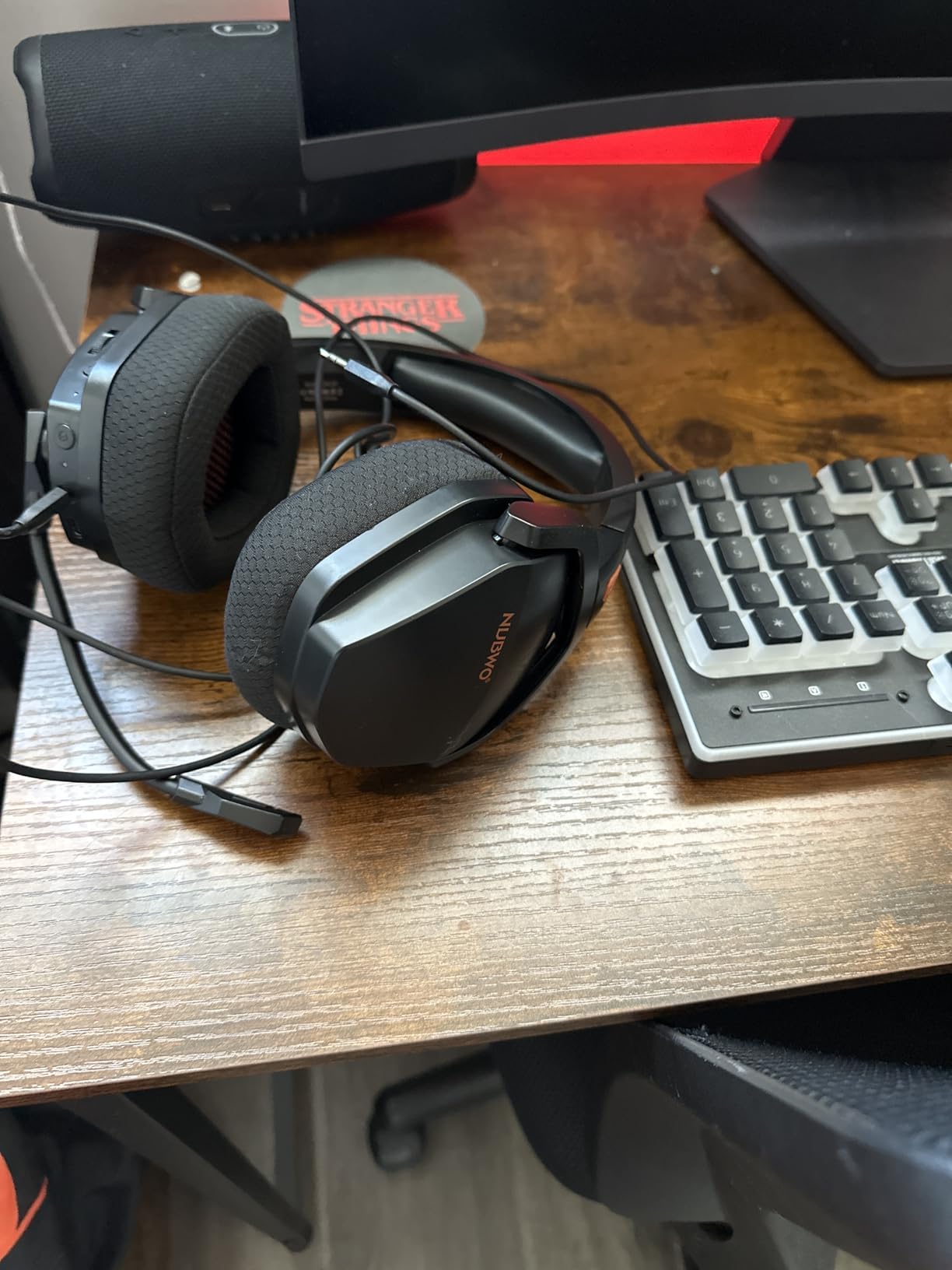 NUBWO Wireless Gaming Headset with Mic for Ps5 Ps4 PC, Zero Interference, 100-Hour Battery All-Day Play, 23ms Sync for Fortnite & Call of Duty/FPS Gamers, Triple Mode All Devices Compatible - Orange customer photo 1