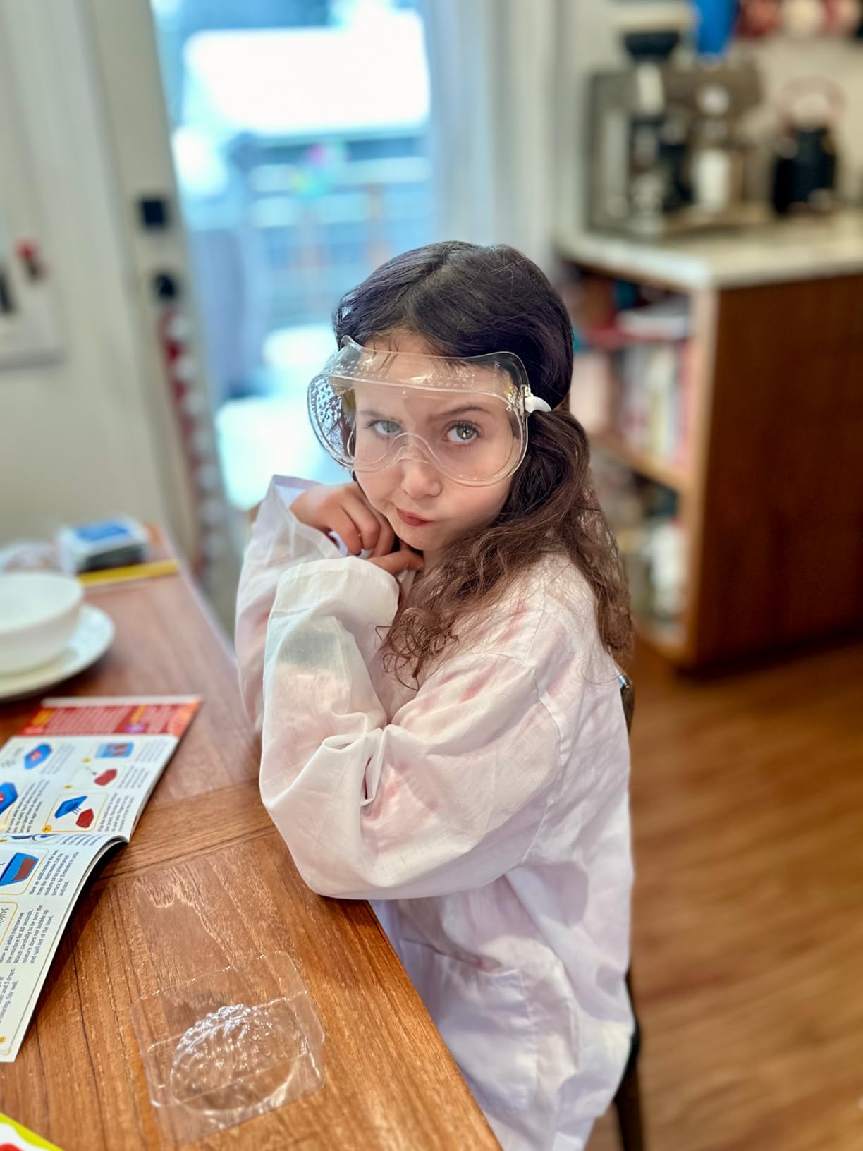 National Geographic Gross Science Kit - 45 Gross Science Experiments - Dissect a Brain, Make Slime, Creepy STEM Project for Kids 8-12 customer photo 1