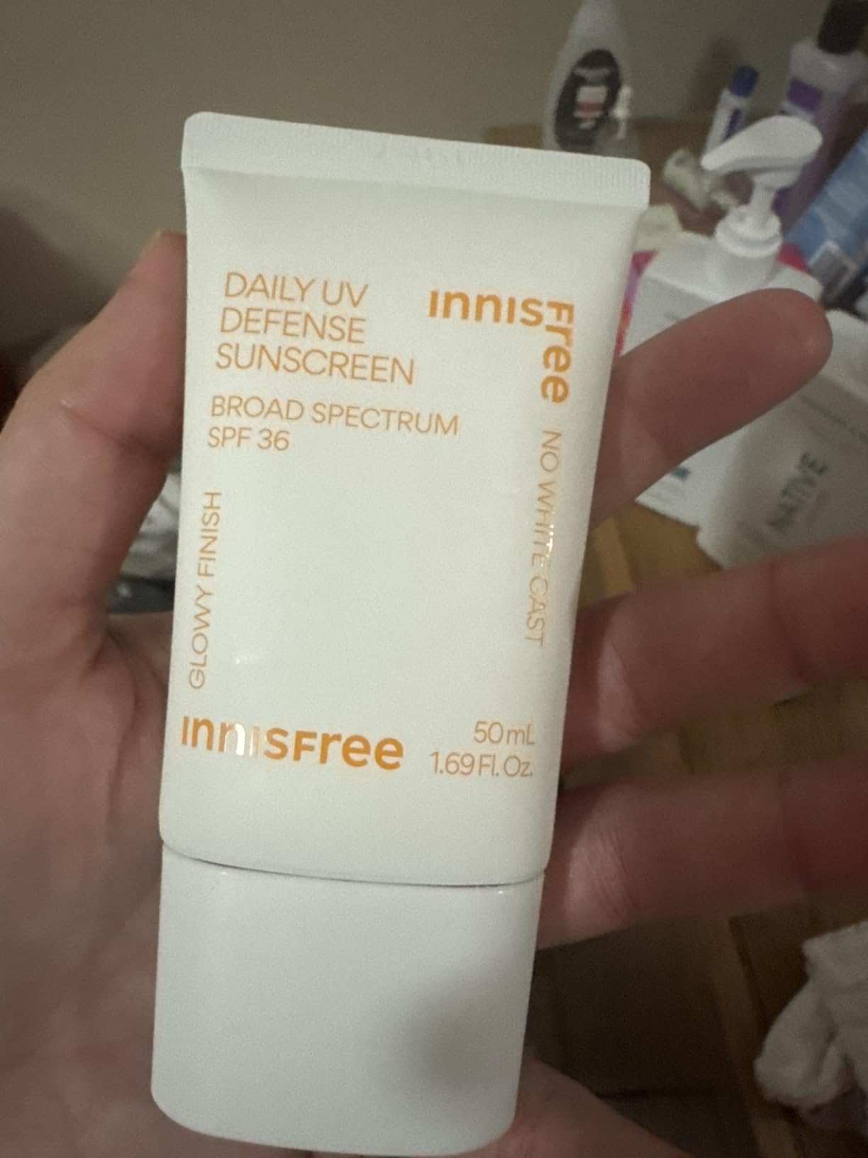 Innisfree Daily UV Defense SPF 36 - Korean Face Sunscreen, Invisible Finish, Broad Spectrum, No White Cast, Lightweight, Hydrating, Available in Gift Sets customer photo 2