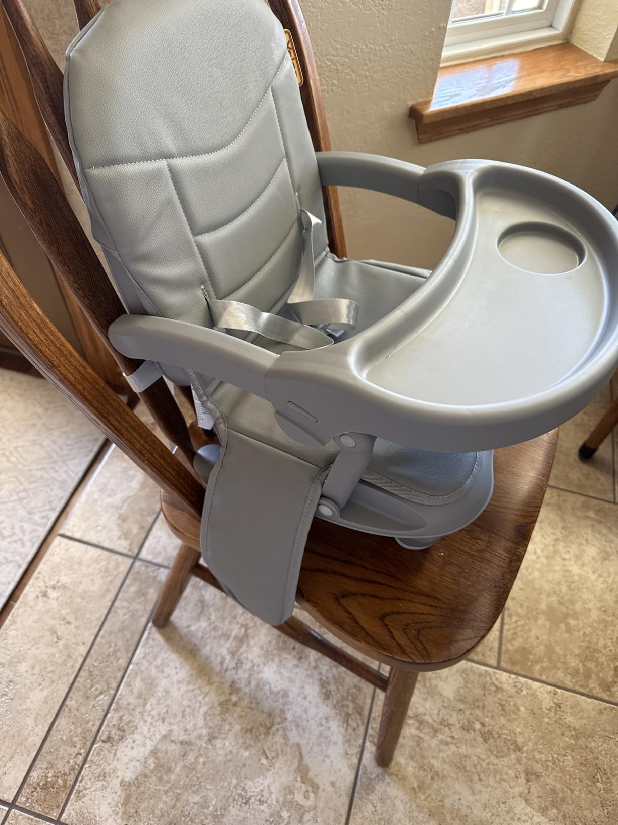 YOLEO Baby High Chair Booster Seat for Dining Table, Foldable High Chairs with Adjustable Heights, Travel Booster Seat with Removable Tray customer photo 1