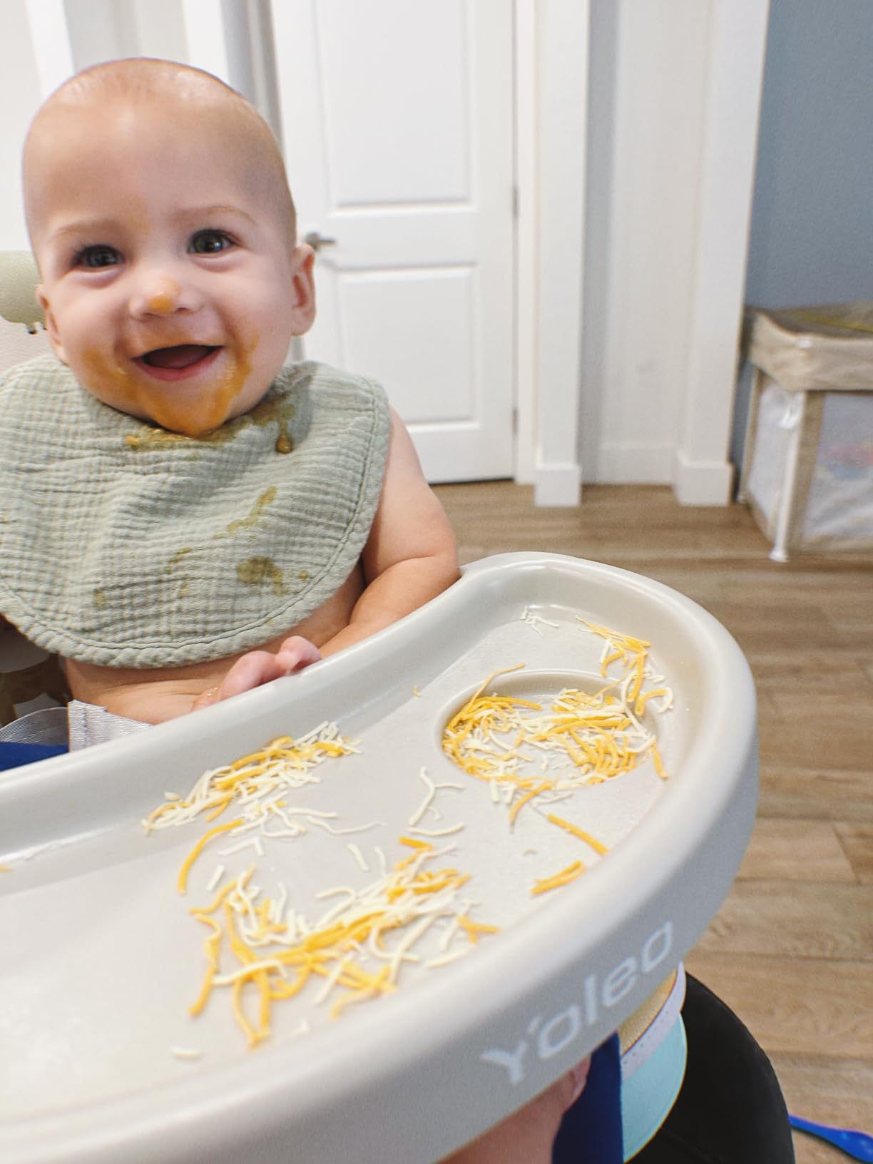 YOLEO Baby High Chair Booster Seat for Dining Table, Foldable High Chairs with Adjustable Heights, Travel Booster Seat with Removable Tray customer photo 2