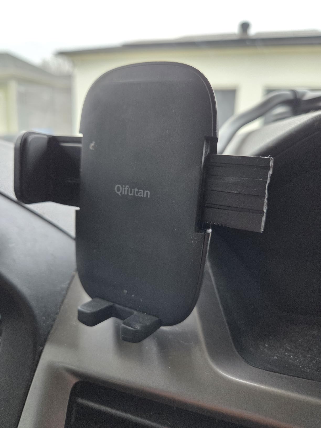 Qifutan Cell Phone Holder for Car Phone Mount Long Arm Dashboard Windshield Car Phone Holder Anti-Shake Stabilizer Phone Car Holder Compatible with All Phone Android Smartphone, Black customer photo 1