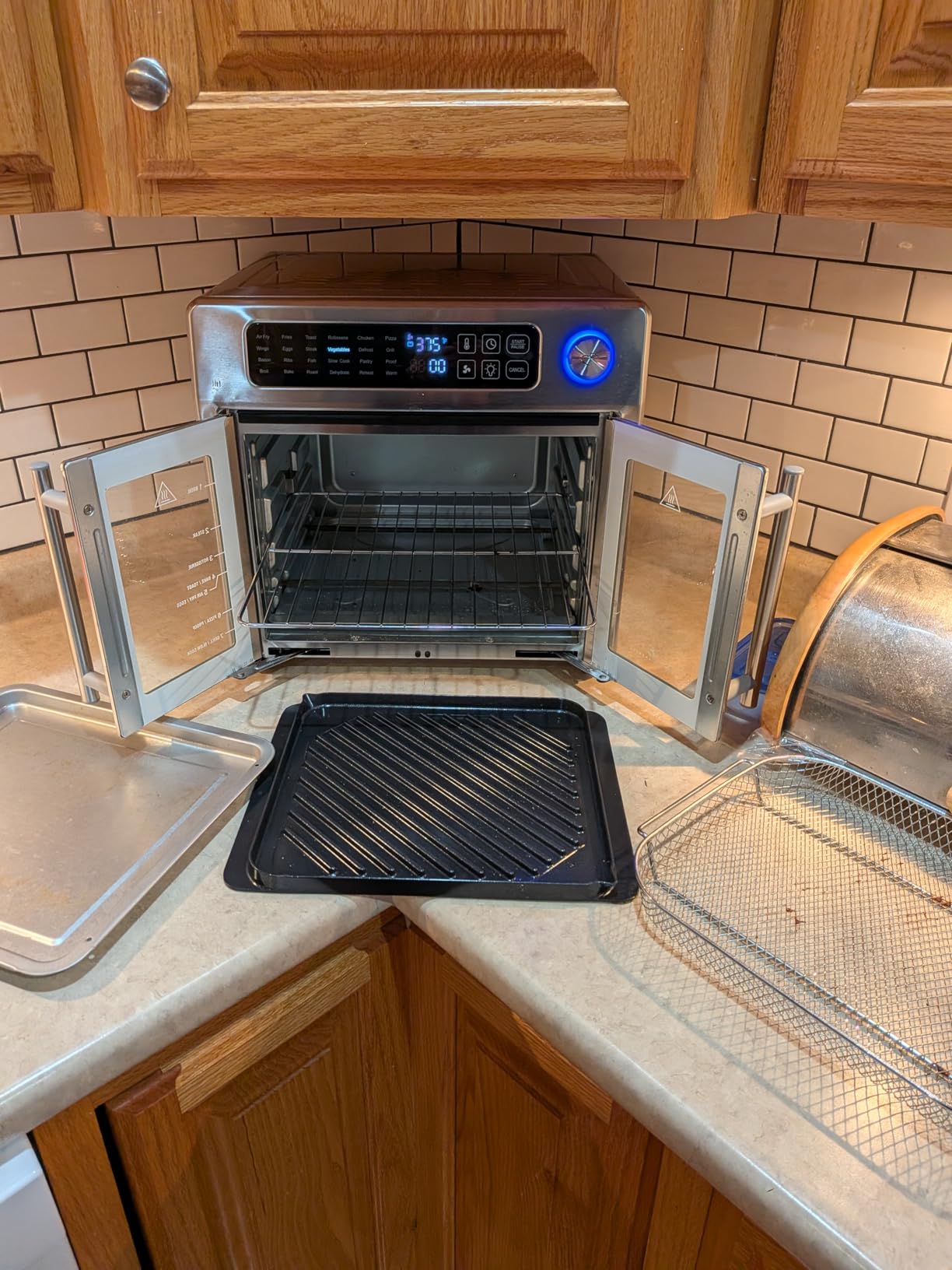 Emeril Lagasse Extra Large French Door Air Fryer Toaster Oven Combo, 24 Cooking Functions and Digital Controls, 7 Accessories Included, Stainless Steel Finish, 26QT Capacity - Customer Photo 1