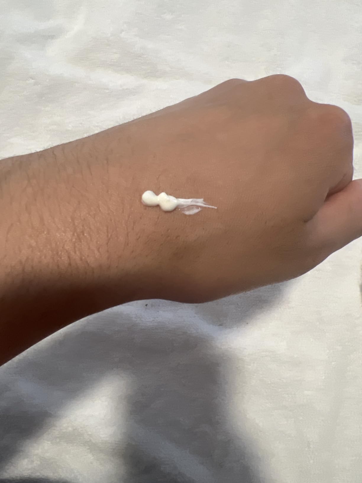 La Roche-Posay Anthelios UV Correct Sunscreen Moisturizer SPF 70, Daily Anti-Aging Face Moisturizer with Niacinamide to Even Skin Tone & Fine Lines, Sun Protection for Sensitive Skin customer photo 1