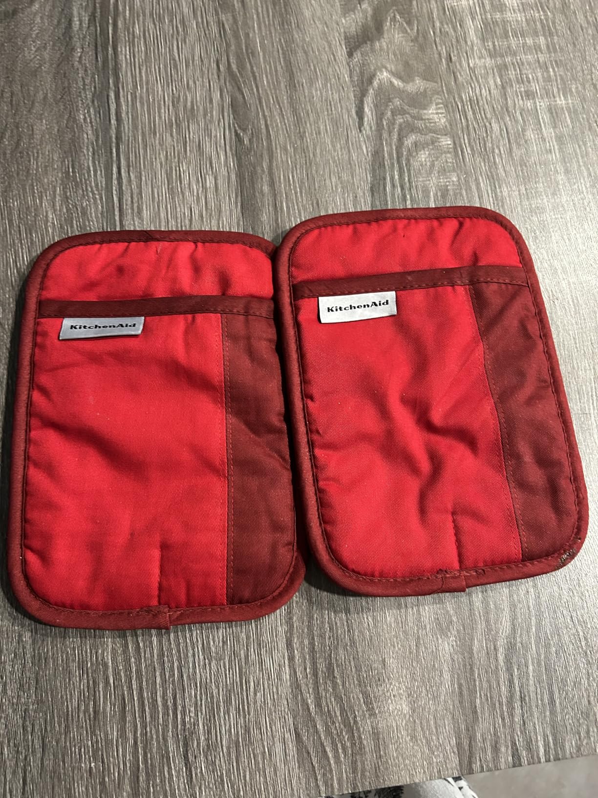 KitchenAid Beacon Two-Tone Non-Slip Pot Holder Set, Pistachio/Graphite Green, 7