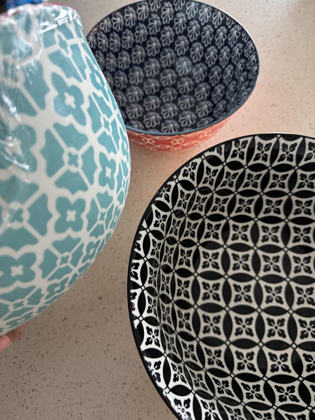 DOWAN Mixing Bowls, Ceramic Mixing Bowls for Kitchen, Colorful Vibrant Nesting Bowls for Cooking, Baking, Prepping, Serving, Salad, Housewarming Gift, Microwave Dishwasher Safe, 3.7/2/1 Qt, Set of 3 - Customer Photo 4