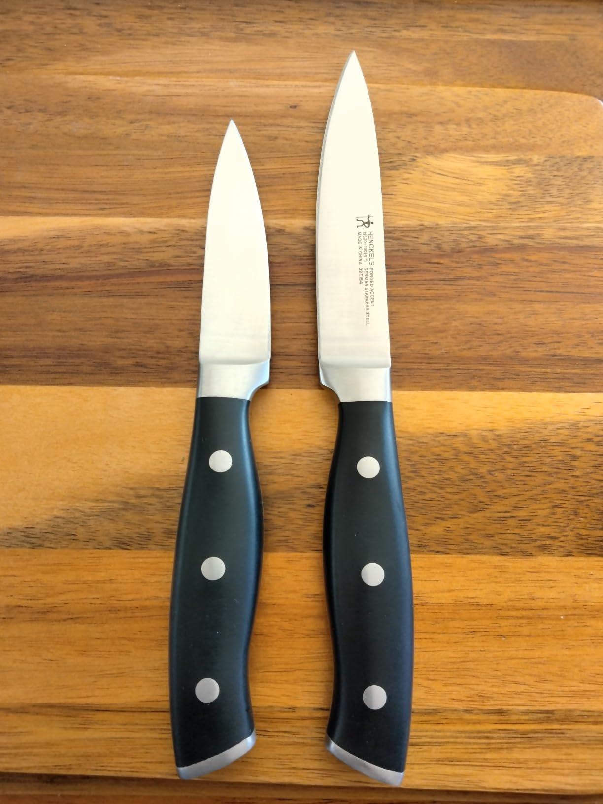 HENCKELS Forged Accent Razor-Sharp 2-pc Paring Knife Set, German Engineered Customer Review HENCKELS Forged Accent Razor-Sharp 2-pc Paring Knife Set, German Engineered - Customer Photo 3