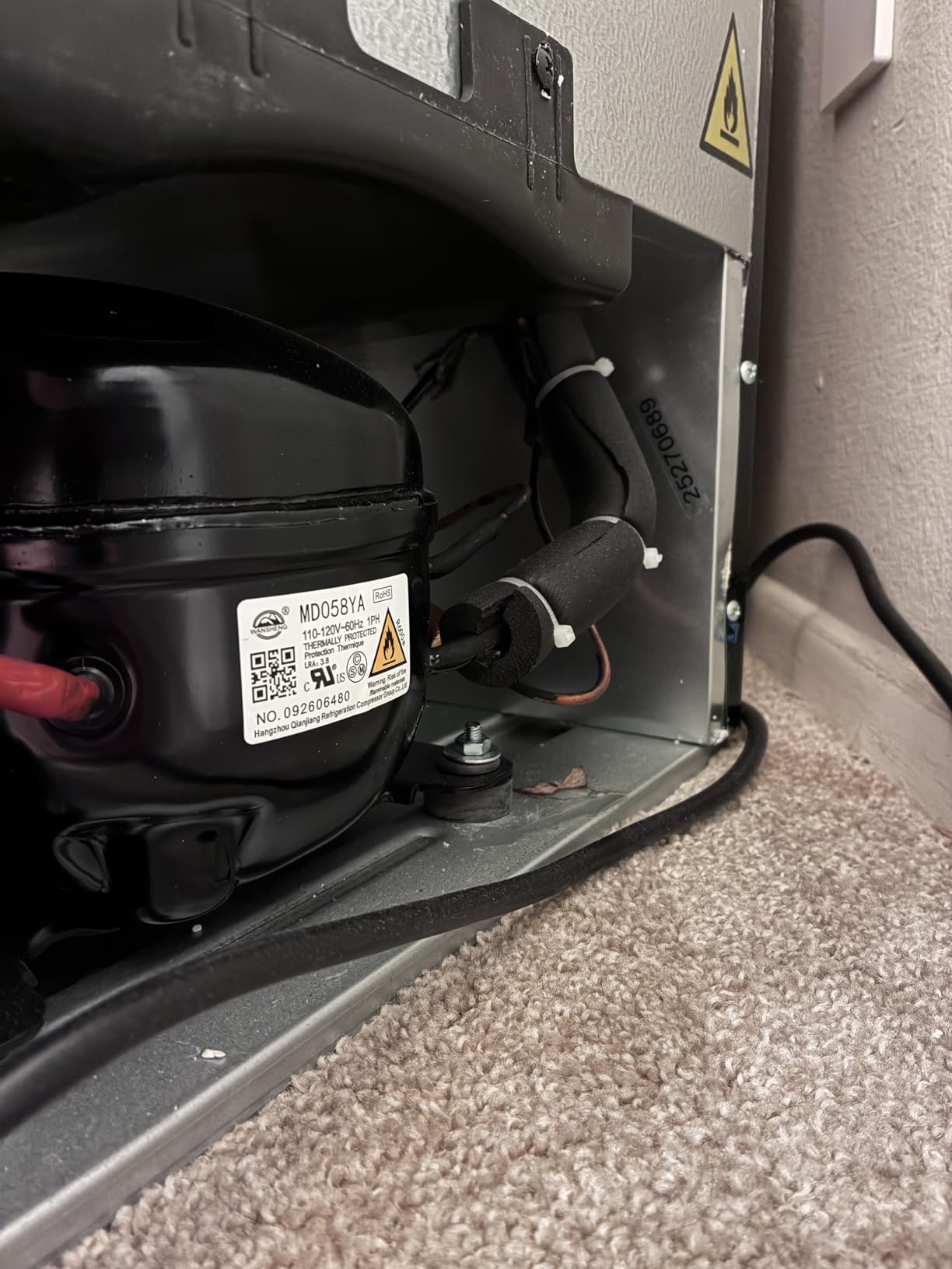 Honeywell Beverage Refrigerator and Cooler, 116 Can Mini Fridge with Glass Door for Soda Beer or Wine for Office or Bar with Adjustable Removable Shelving, Commercial Grade Customer Review Honeywell Beverage Refrigerator and Cooler, 116 Can Mini Fridge with Glass Door for Soda Beer or Wine for Office or Bar with Adjustable Removable Shelving, Commercial Grade - Customer Photo 3