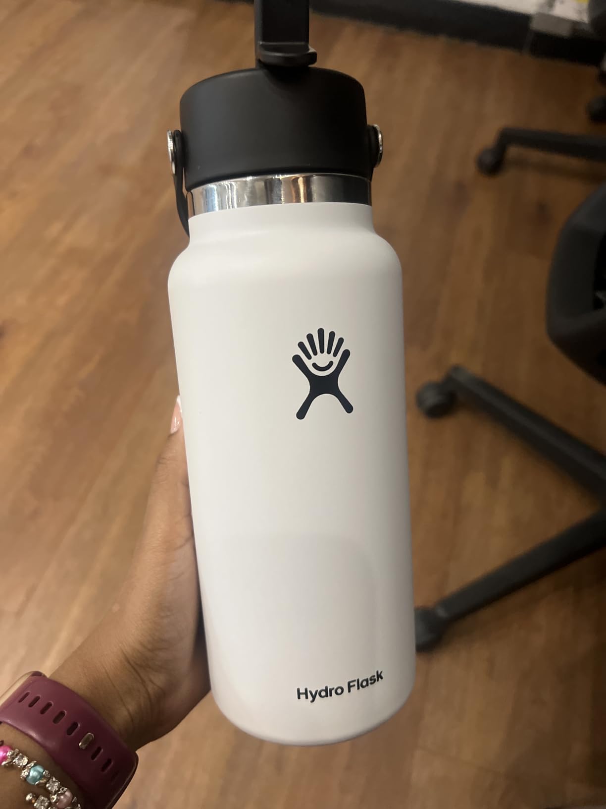 Hydro Flask Water Bottle - Insulated Stainless Steel - Wide Mouth Flex Lid, Non Spill, Leakproof and Refillable in 32 Oz Indigo Blue customer photo 2