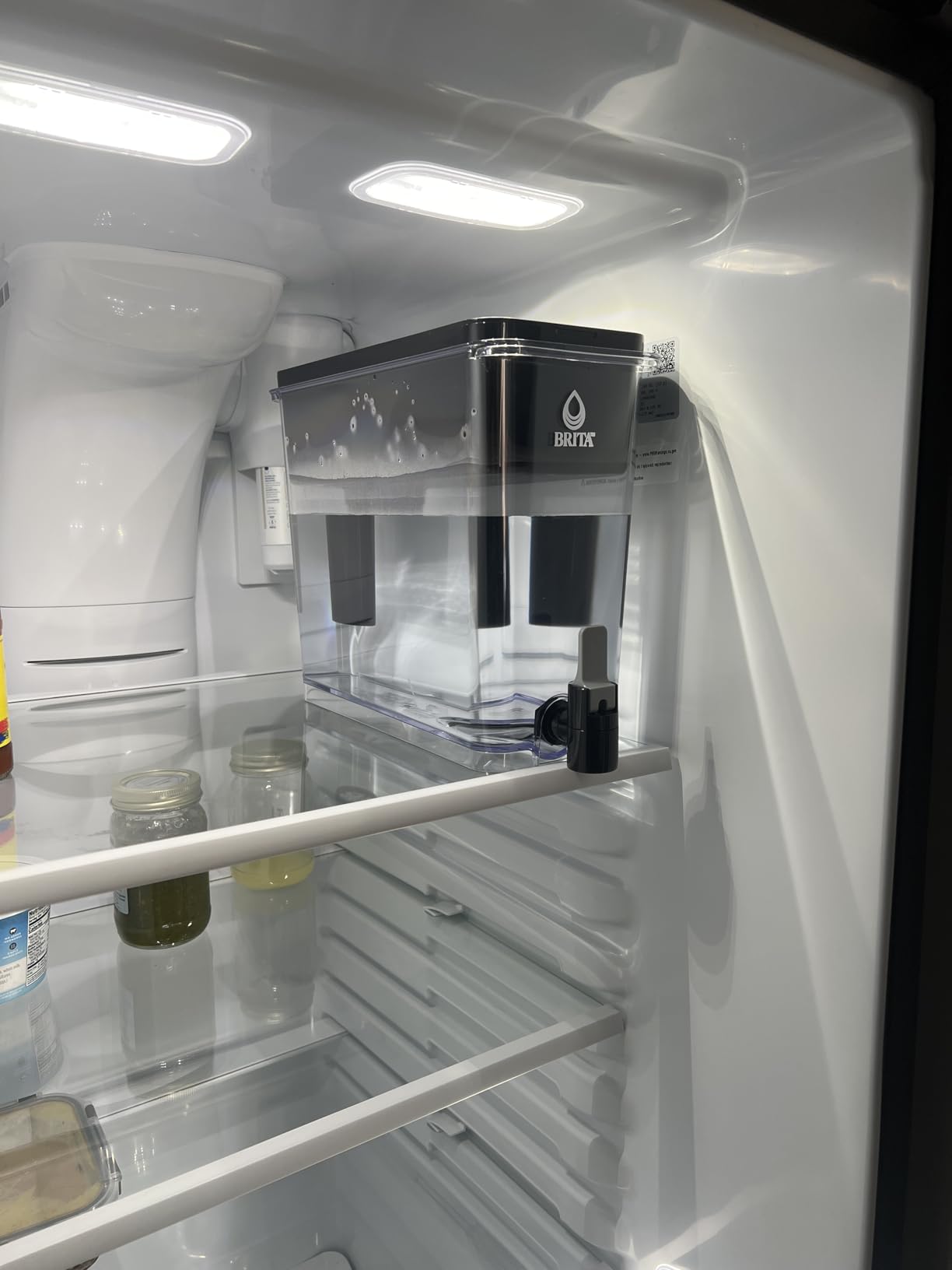 Brita UltraMax Large Water Dispenser With Standard Filter, BPA-Free, Reduces Copper, Cadmium and Mercury Impurities, Lasts 2 Months or 40 Gallons, Includes 1 Filter, Kitchen Accessories, Large 27-Cup customer photo 1