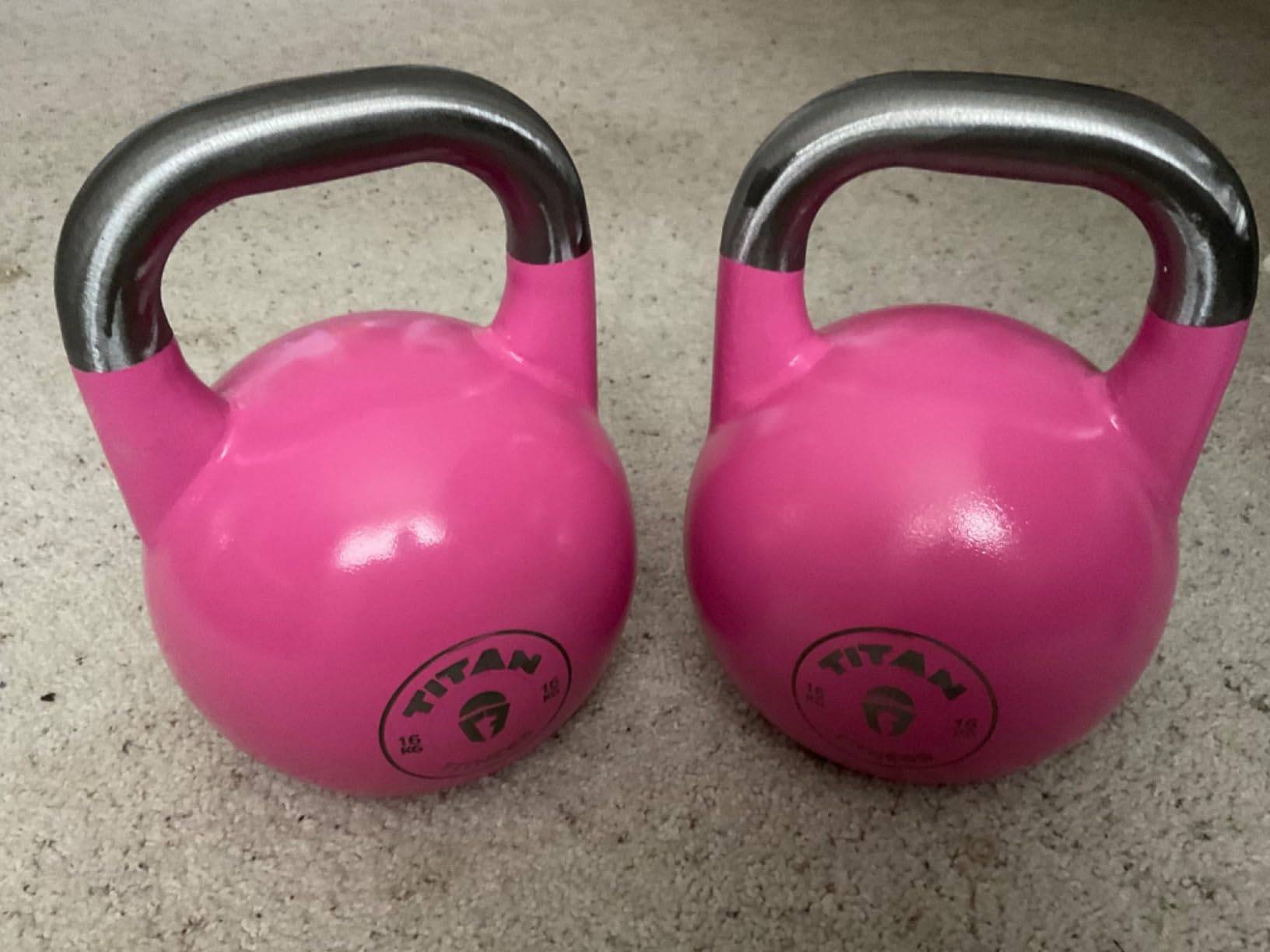 Titan Fitness Competition Kettlebell, Single Piece Casting, KG Markings, Full Body Workout customer photo 2