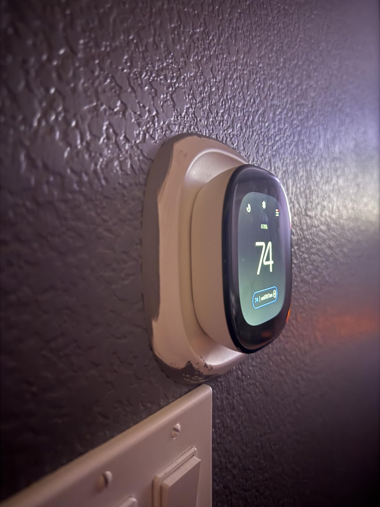 ecobee Smart Thermostat Enhanced - Programmable Wifi Thermostat - Works with Siri, Alexa, Google Assistant - Energy Star Certified - Smart Home customer photo 2