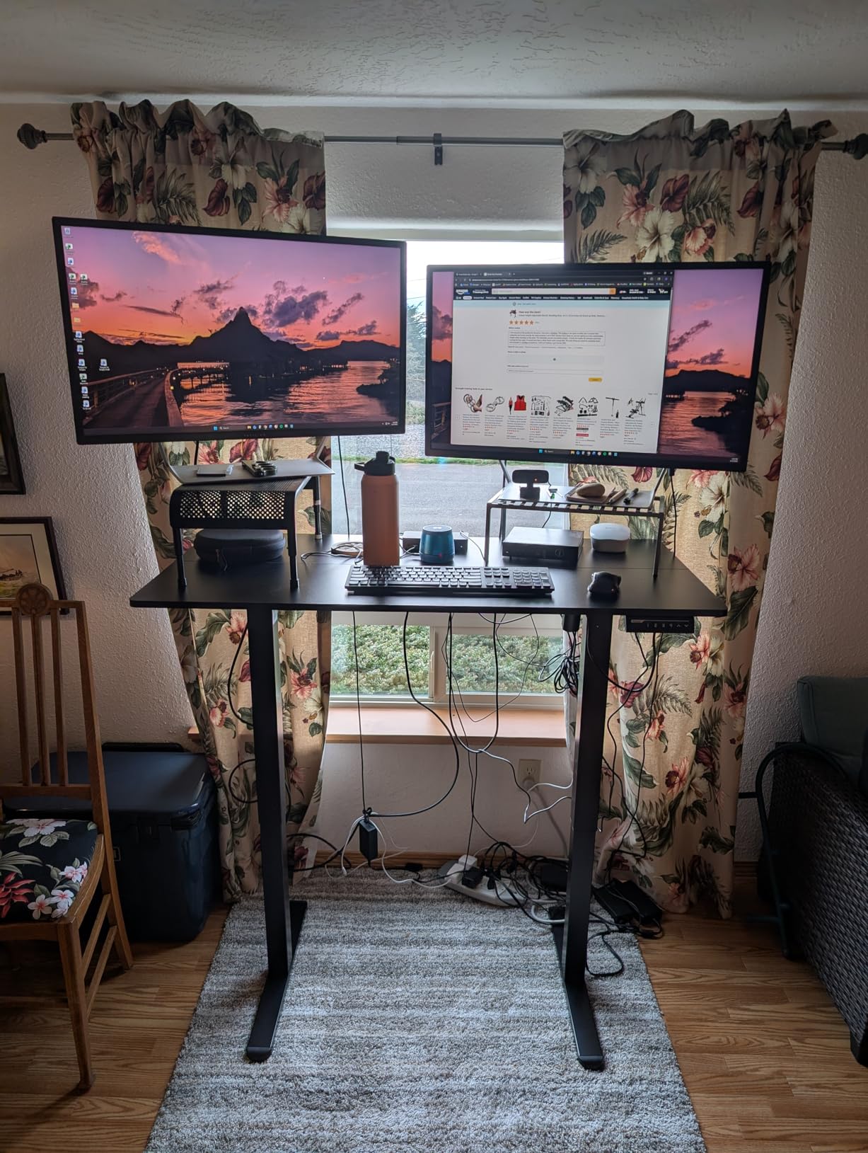 ErGear Height Adjustable Electric Standing Desk, 47.2 x 23.6 Inches Sit Stand up Desk, Memory Computer Home Office Desk (Black) customer photo 1