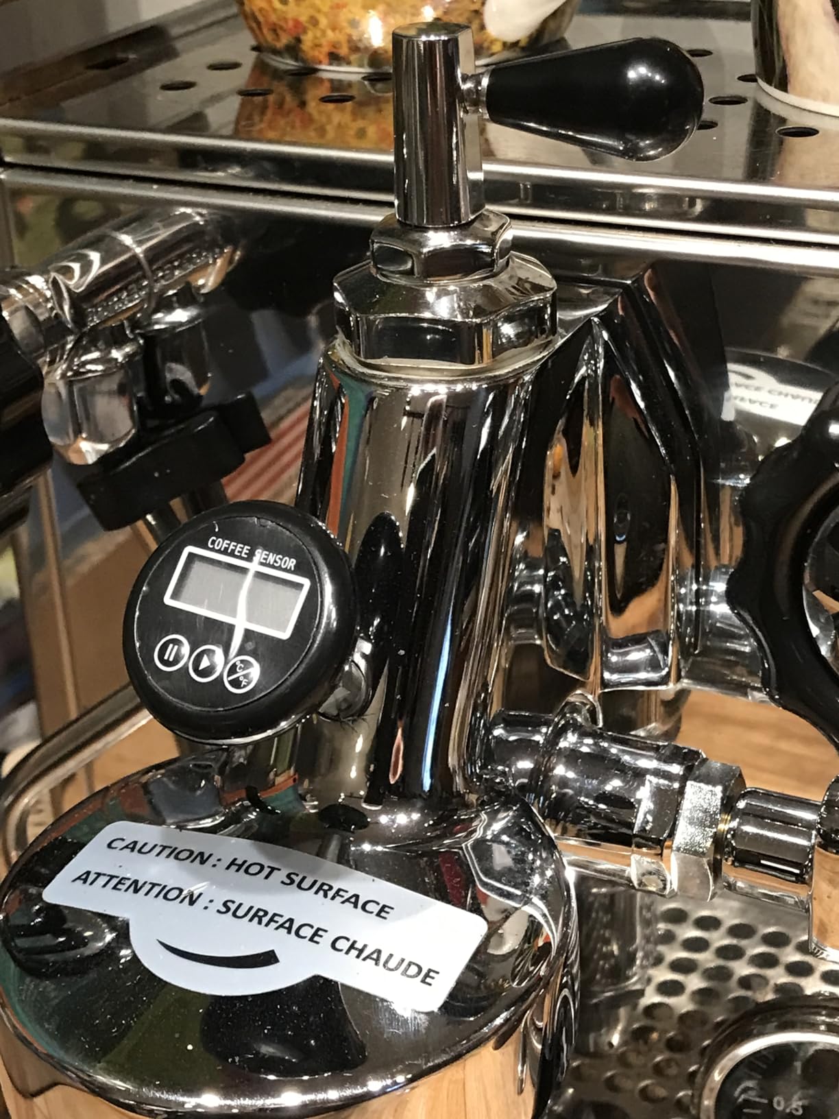Rocket Espresso Appartamento Nera Espresso Machine | E61 | Heat Exchanger | Black/White - Customer Photo 1