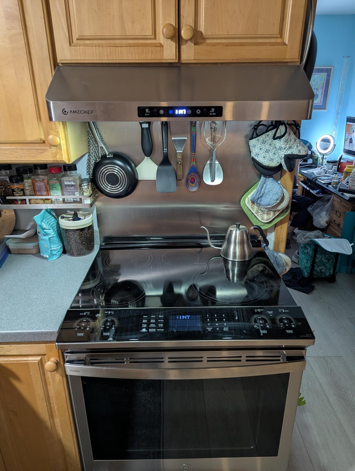 AMZCHEF Under Cabinet Range Hood 30 Inch, 750CFM Stainless Steel Kitchen Stove Vent Hood 3 Speed Exhaust Fan Touch/Remote/Gesture Control LED lights Time Setting Dishwasher-Safe Baffle Filters - Customer Photo 1