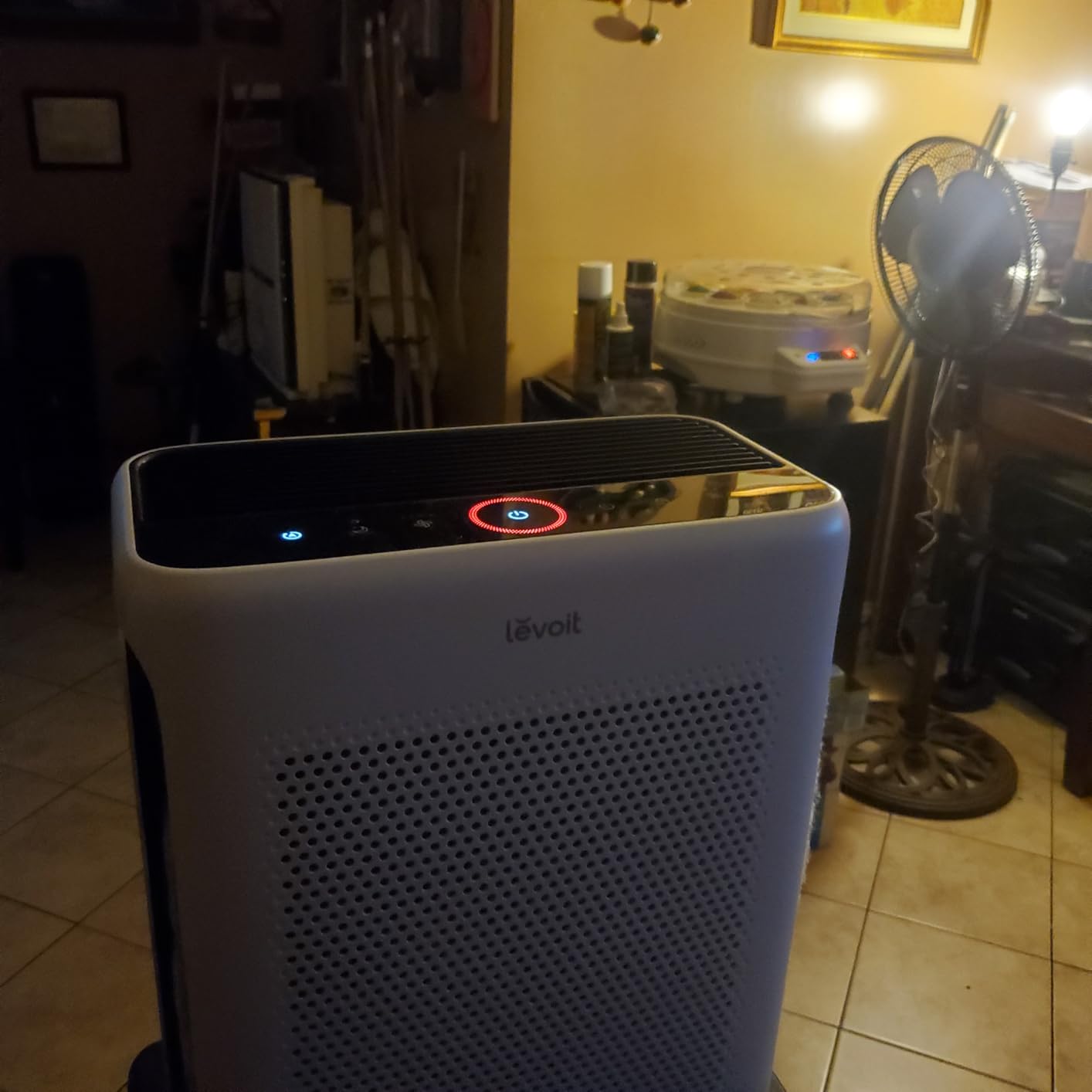 LEVOIT Air Purifiers for Home Large Room Up to 1875 Ft² with Washable Pre-Filter, AHAM VERIFIDE, Air Quality Monitor, HEPA Sleep Mode for Allergies, Pet Hair in Bedroom, Vital 200S-P, White customer photo 1