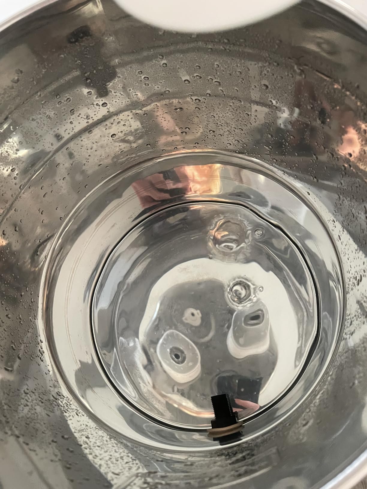 Waterdrop Gravity-fed Water Filter System, Reduces Lead and up to 99% of Chlorine, NSF/ANSI 42&372 Standard, with 2 Black Carbon Filters and Metal Spigot, King Tank Series, WD-TK-A Customer Review Waterdrop Gravity-fed Water Filter System, Reduces Lead and up to 99% of Chlorine, NSF/ANSI 42&372 Standard, with 2 Black Carbon Filters and Metal Spigot, King Tank Series, WD-TK-A - Customer Photo 1