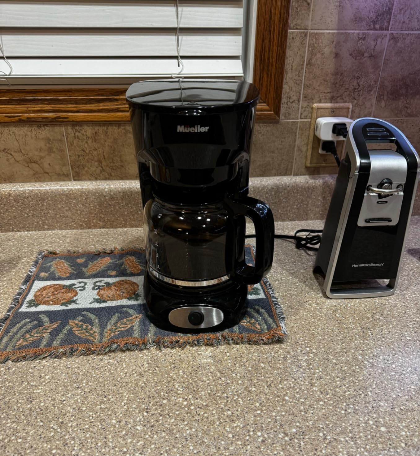 Mueller 12-Cup Drip Coffee Maker - Borosilicate Carafe, Auto-Off, Reusable Filter, Anti-Drip, Keep-Warm Function, Clear Water Level Window Coffee Machine, Kitchen Essentials & Accessories Customer Review Mueller 12-Cup Drip Coffee Maker - Borosilicate Carafe, Auto-Off, Reusable Filter, Anti-Drip, Keep-Warm Function, Clear Water Level Window Coffee Machine, Kitchen Essentials & Accessories - Customer Photo 2