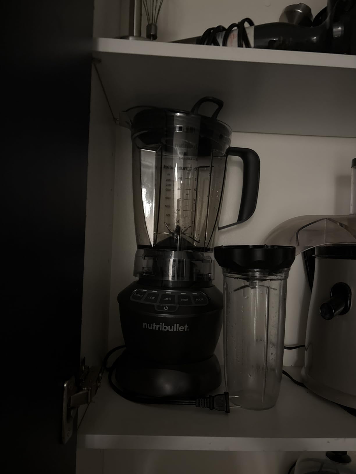 NutriBullet Full-Size Blender Combo 1200W - NBF50500 - Dark Gray customer photo 1