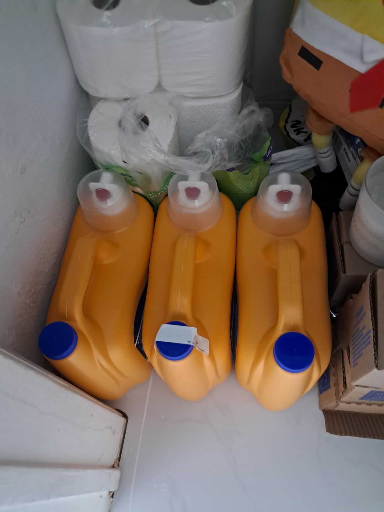 Arm & Hammer Plus OxiClean Stain Fighters Liquid Laundry Detergent, Fresh Scent, 166.5 fl oz, 128 Loads - Customer Photo 1