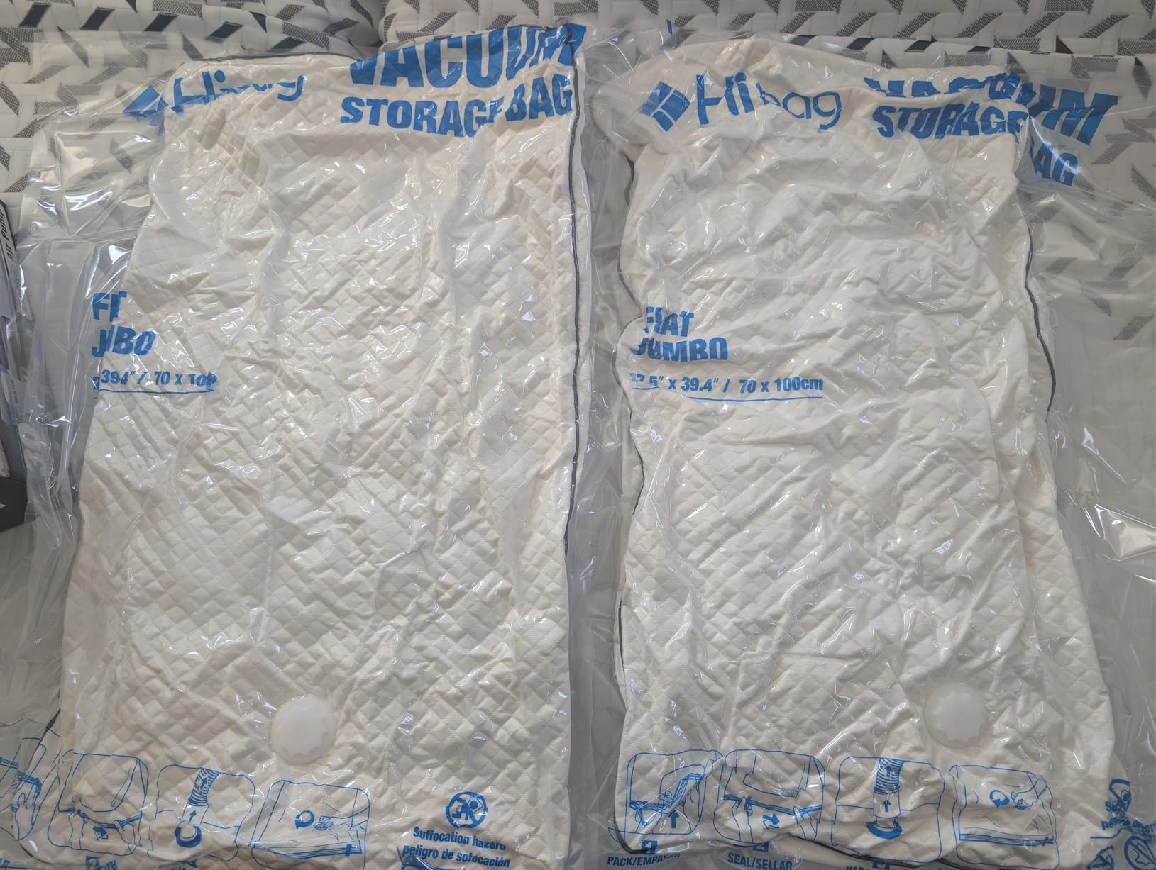 HIBAG Vacuum Storage Seal Bags, 10 Jumbo Space Saver Vacuum Sealer Bags for Clothes, Comforters, Blankets, Bedding (10J) Customer Review HIBAG Vacuum Storage Seal Bags, 10 Jumbo Space Saver Vacuum Sealer Bags for Clothes, Comforters, Blankets, Bedding (10J) - Customer Photo 1