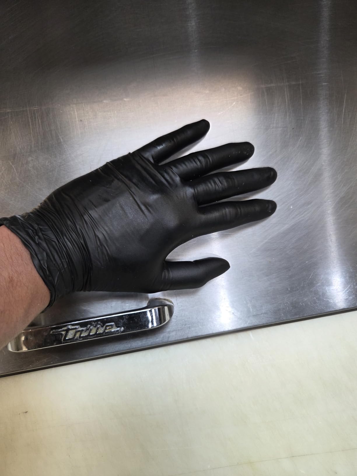 Inspire Black Nitrile Gloves HEAVY DUTY 6 Mil Nitrile Chemical Resistant Medical Cooking Cleaning Disposable Black Gloves - Customer Photo 3