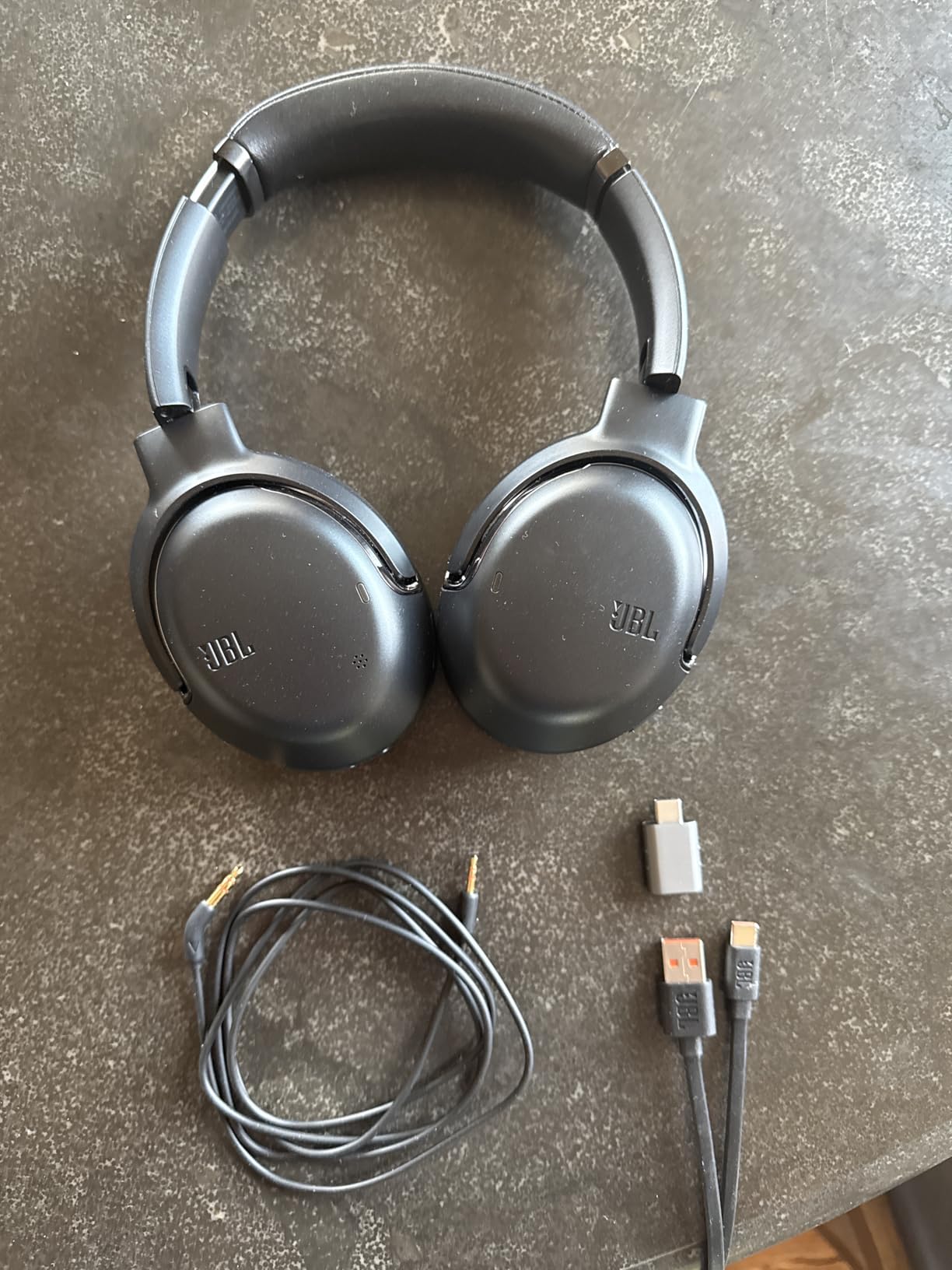 JBL Tour One M2 - Wireless Over-Ear Noise Cancelling Headphones (Black) customer photo 1