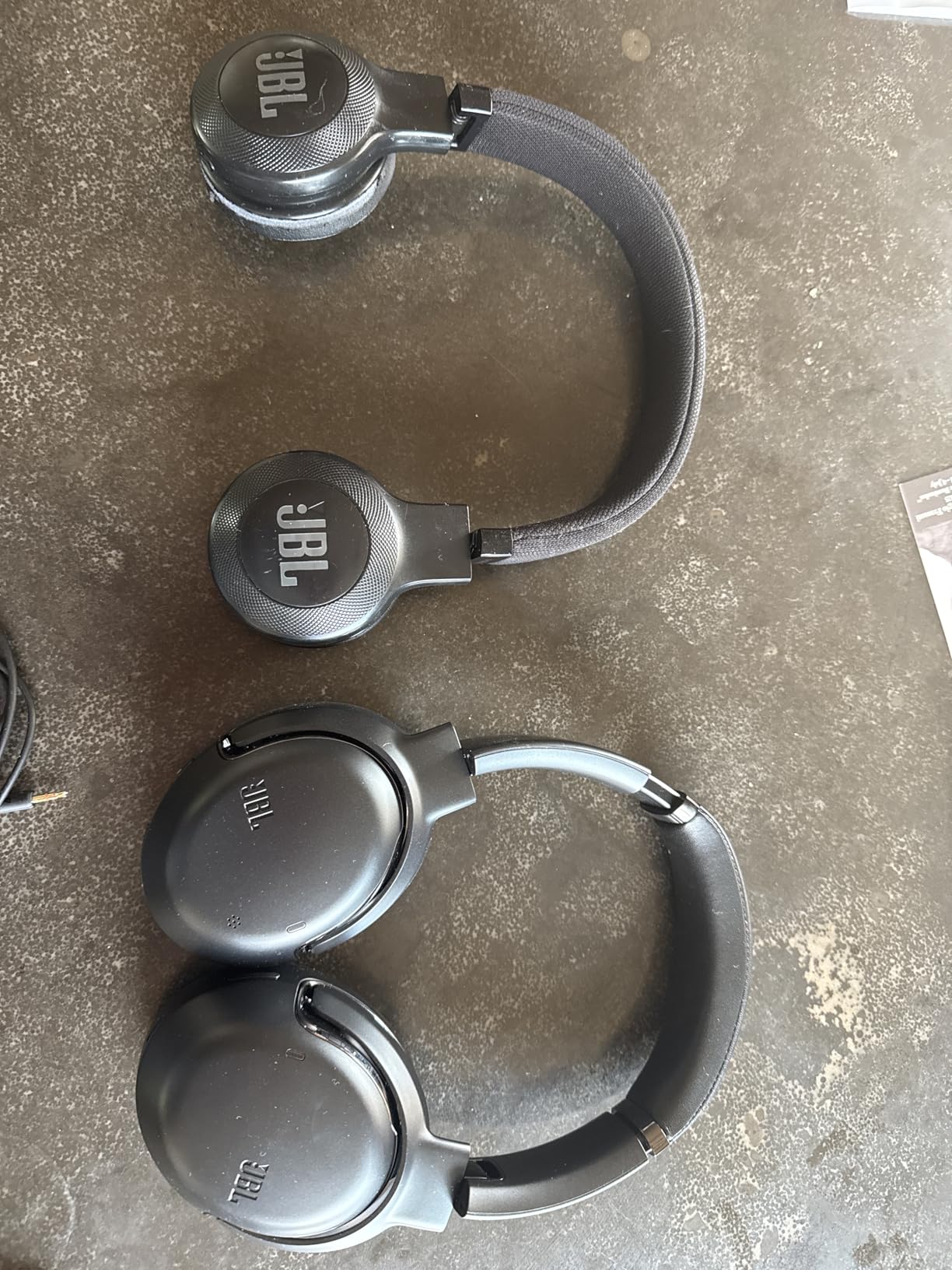 JBL Tour One M2 - Wireless Over-Ear Noise Cancelling Headphones (Black) customer photo 2