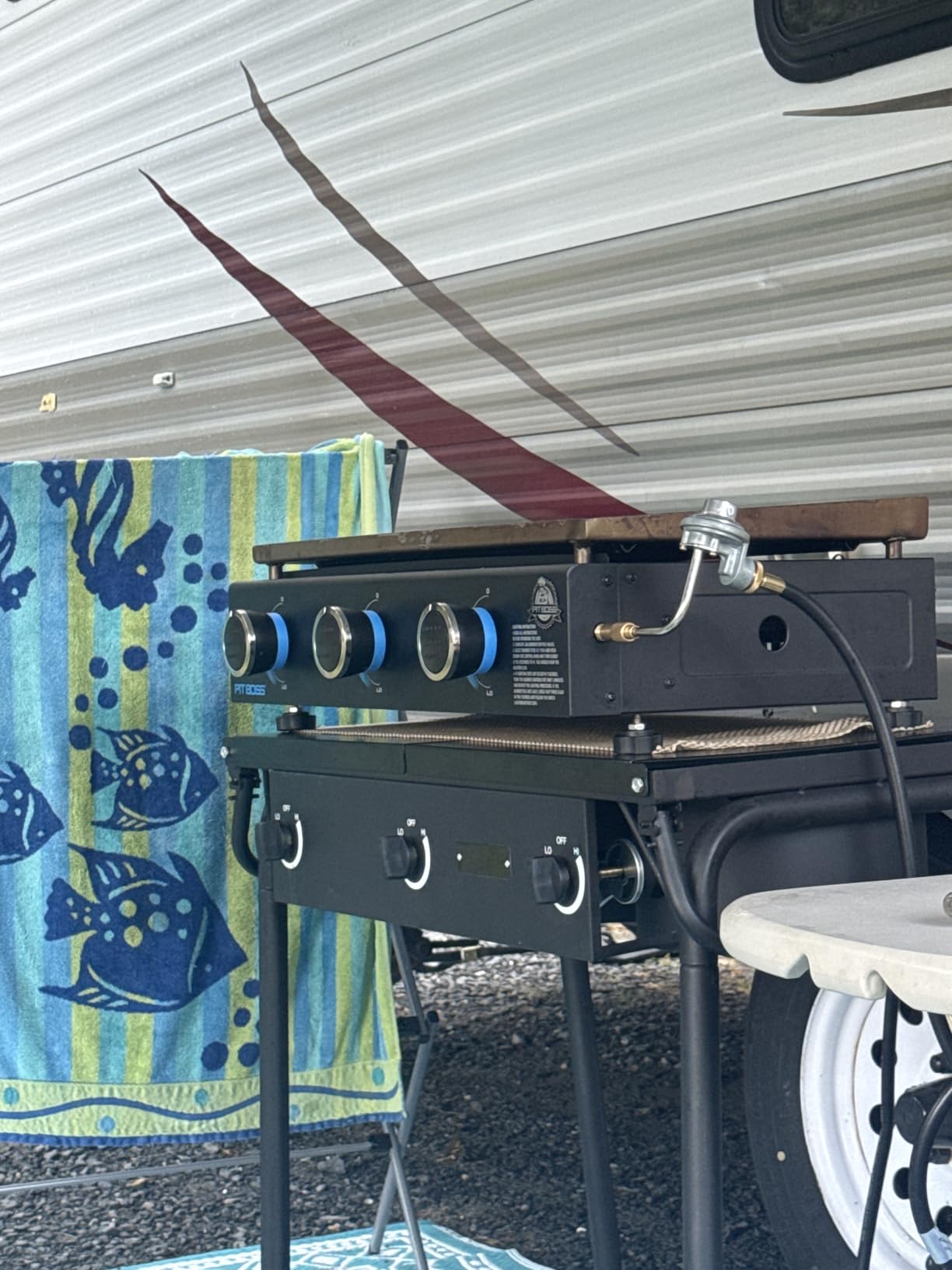 Pit Boss 11004 5-Burner with Folding Shelves Griddle, Black - Customer Photo 1