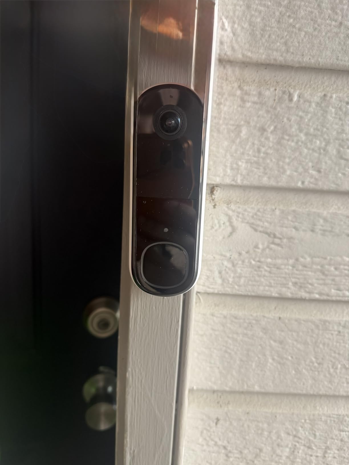 Arlo Video Doorbell 2K (2nd Gen, Latest Release), Wireless or Wired Option, 2-Way Audio, Night Vision, Head to Toe Video View, Package Detection, Person & Vehicle Recognition, 1-Month Secure Plan customer photo 2