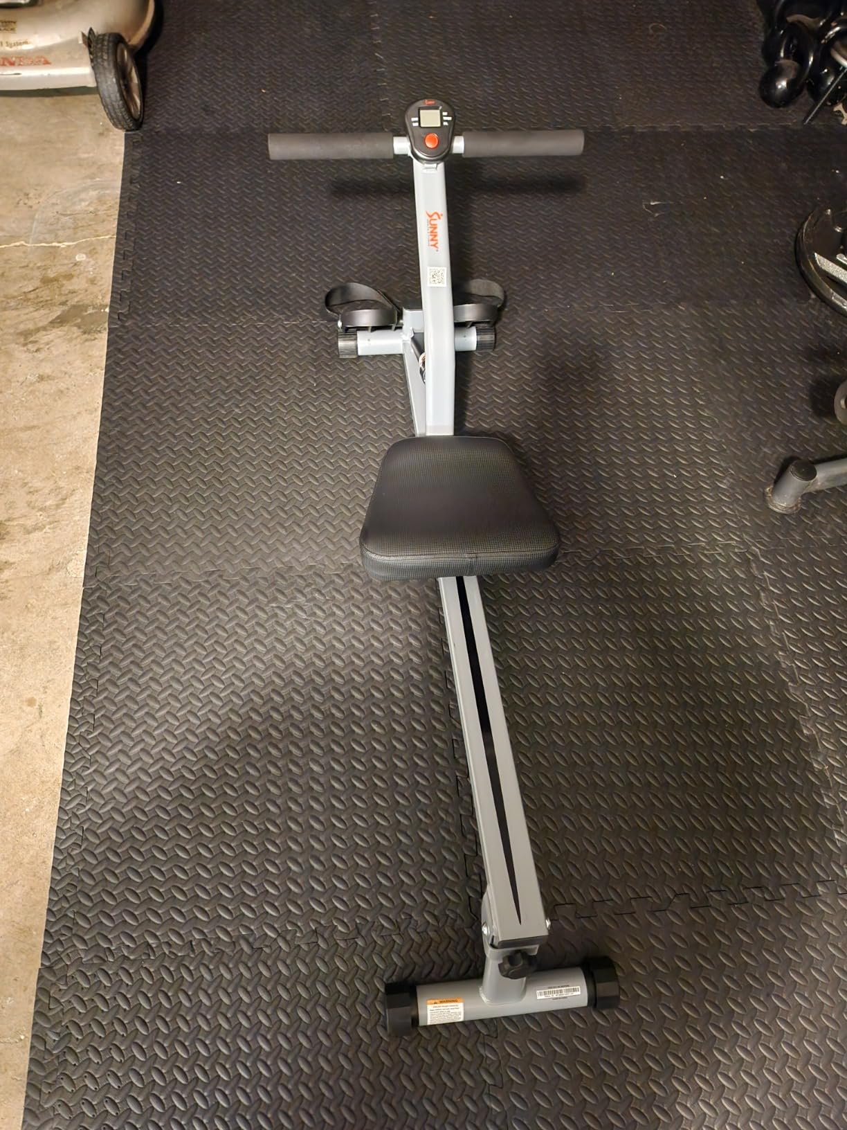 Sunny Health & Fitness Compact Adjustable Rowing Machine with 12 Levels of Resistance customer photo 2