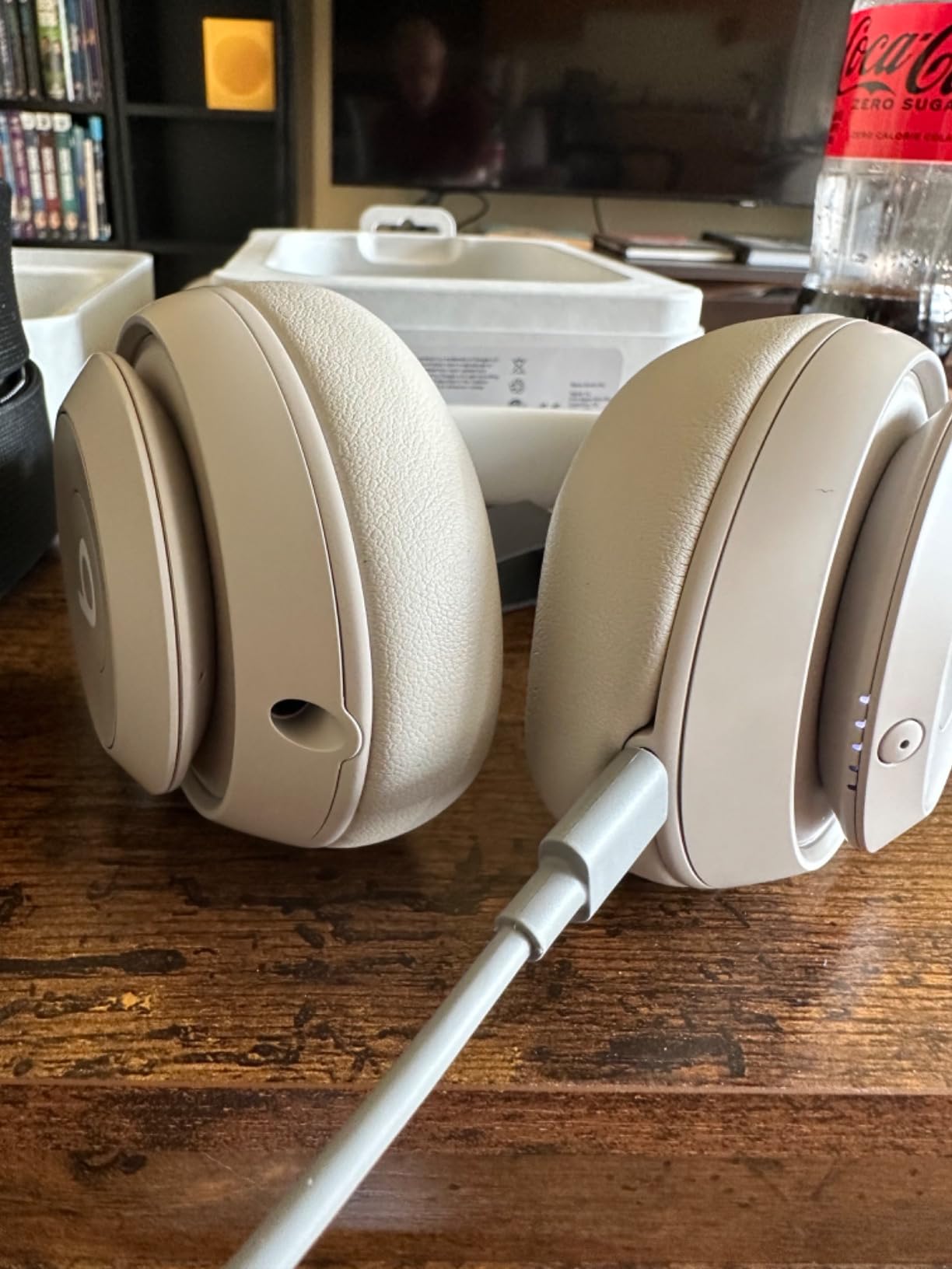 Beats Studio Pro - Premium Wireless Over-Ear Headphones, Up to 40-Hour Battery Life, Active Noise Cancelling, USB-C Lossless Audio - Sandstone customer photo 2