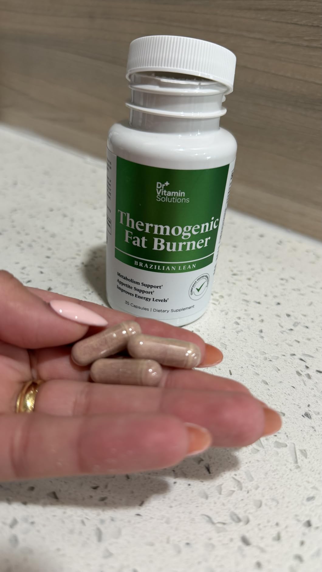 Thermogenic Fat Burner Brazilian Lean, Weight Loss Pills for Women, Waist Trimmer & Supplements for Bloating for Women & Men, 60 Capsules customer photo 3