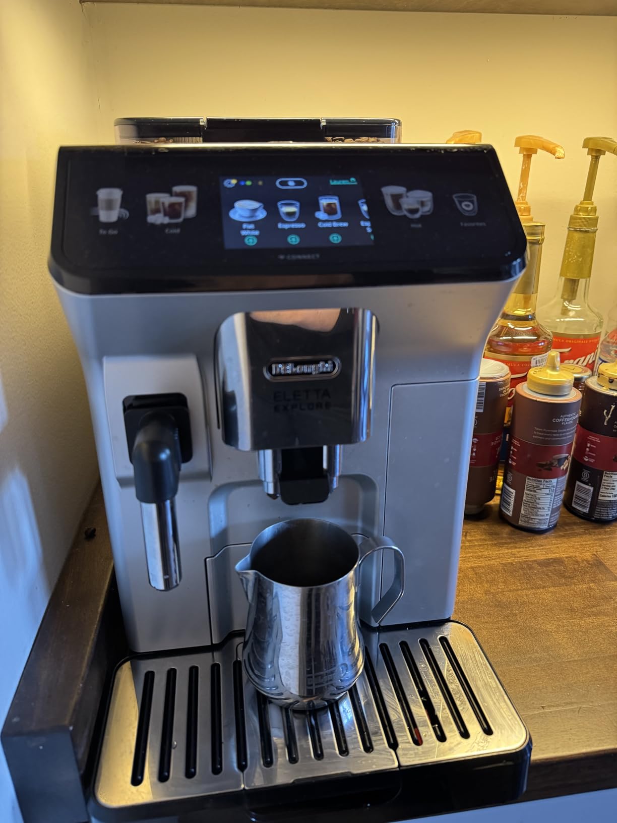 De'Longhi Eletta Explore Espresso Machine with Cold Brew, Hot & Cold Milk Frother - 50+ Recipes, Built in Grinder, User Profiles, Smartphone Compatible with Bean Adapt Technology for Ideal Extraction - Customer Photo 1