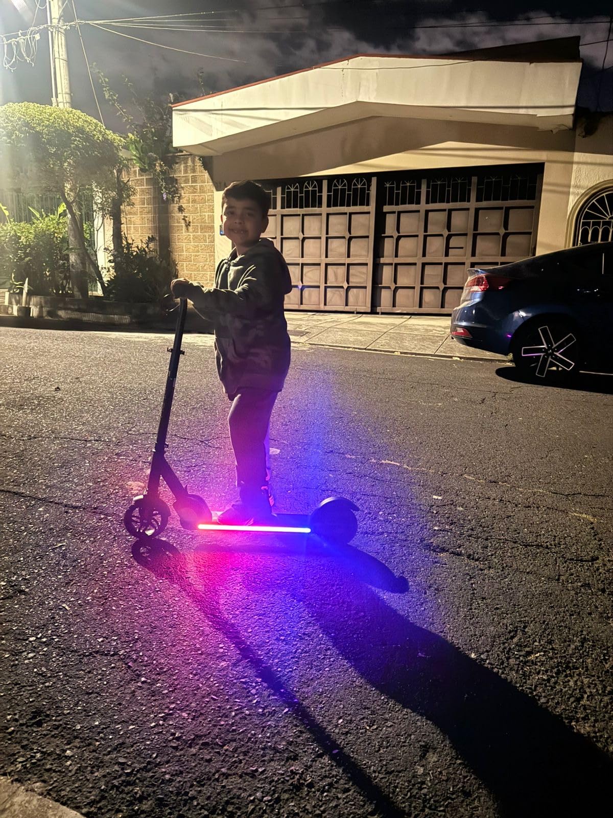 FanttikRide C9 Pro Kids Electric Scooter Ages 8-12, Colorful Rainbow Lights, E-Scooter for Kids 3.9-5.2 ft, 132 lbs customer photo 1