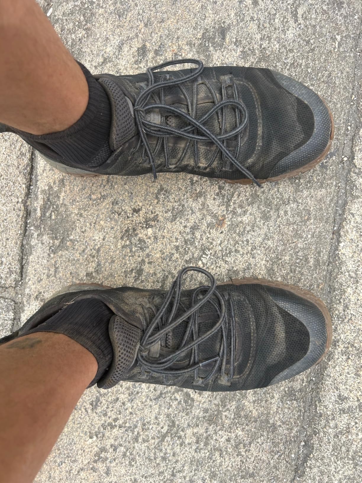 Columbia Men's Fairbanks Mid Hiking Boots customer photo 1