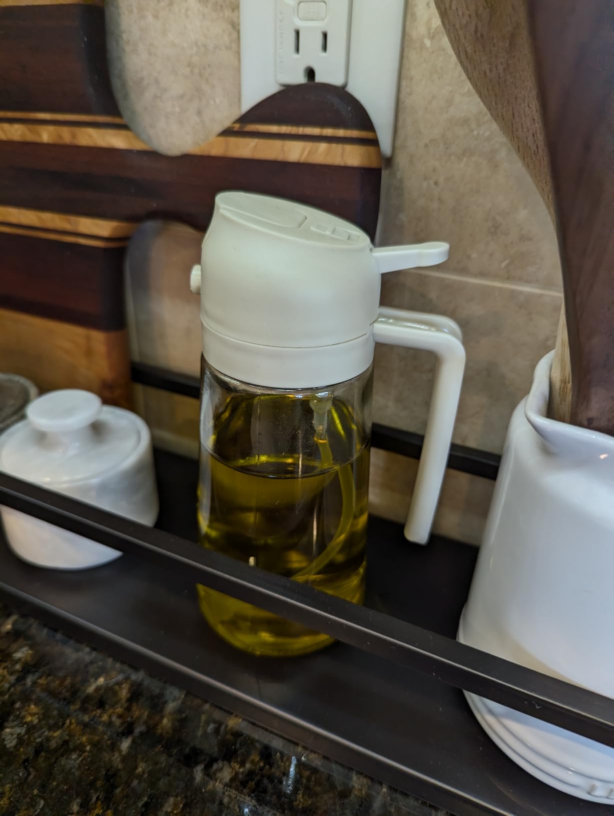 YARRAMATE 16oz/470ml Glass Olive Oil Sprayer for Cooking with Stickers, 2 in 1 Oil Dispenser for Kitchen Gadgets, Food Grade Premium Spray Bottle with Portion Control for Salad, Frying, BBQ (Black) Customer Review YARRAMATE 16oz/470ml Glass Olive Oil Sprayer for Cooking with Stickers, 2 in 1 Oil Dispenser for Kitchen Gadgets, Food Grade Premium Spray Bottle with Portion Control for Salad, Frying, BBQ (Black) - Customer Photo 1