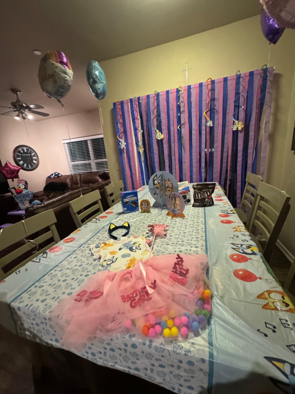 Bluey Kitchen Play Set for Kids Ages 4-8, 3ft Tall Pretend Kitchen Playset Stove, Sink, Oven & 20+ Accessories Chef Hat, Kid Play Kitchen Customer Review Bluey Kitchen Play Set for Kids Ages 4-8, 3ft Tall Pretend Kitchen Playset Stove, Sink, Oven & 20+ Accessories Chef Hat, Kid Play Kitchen - Customer Photo 3