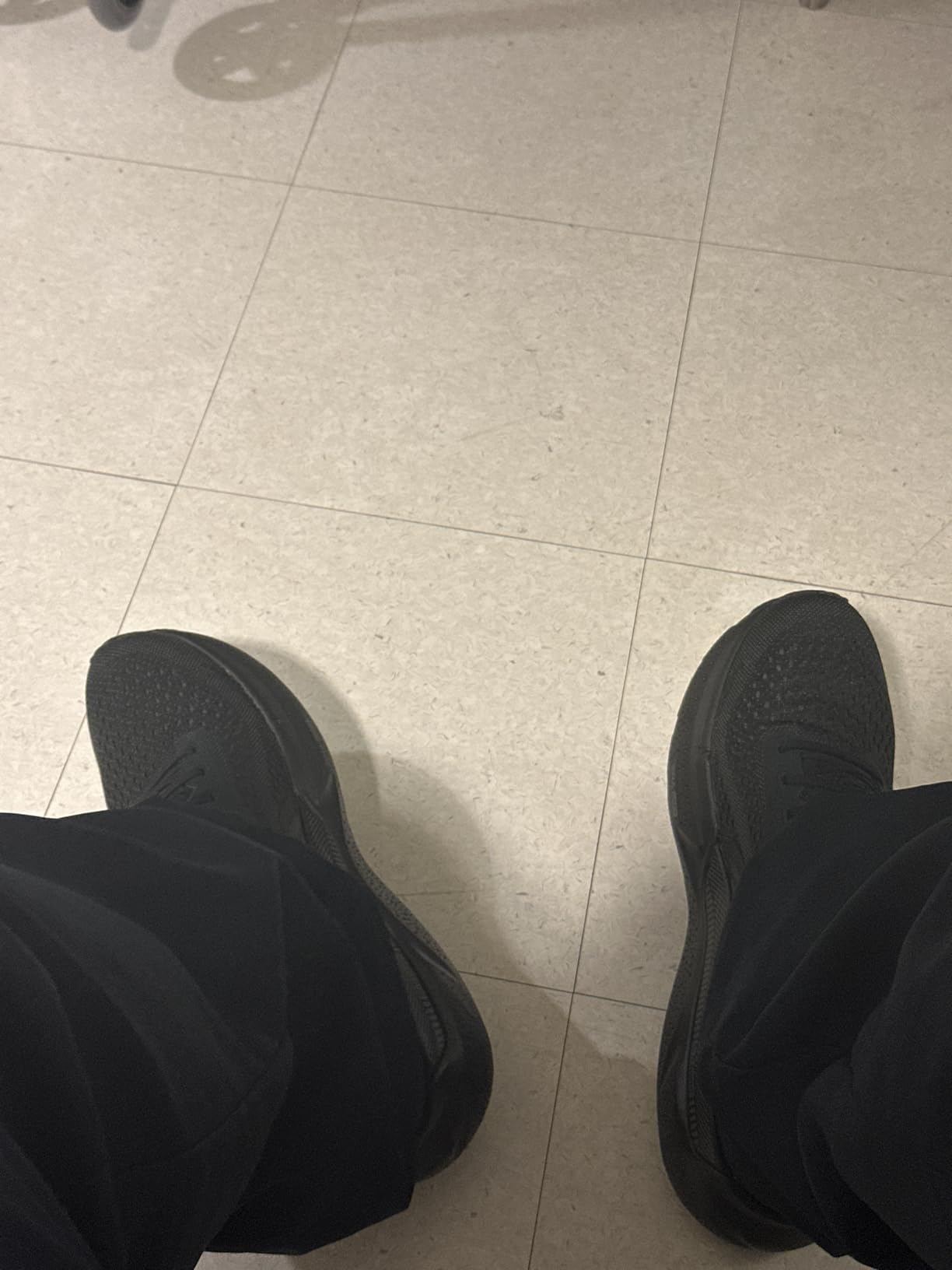 Men's Adrenaline GTS 24 Supportive Running Shoe customer photo 2