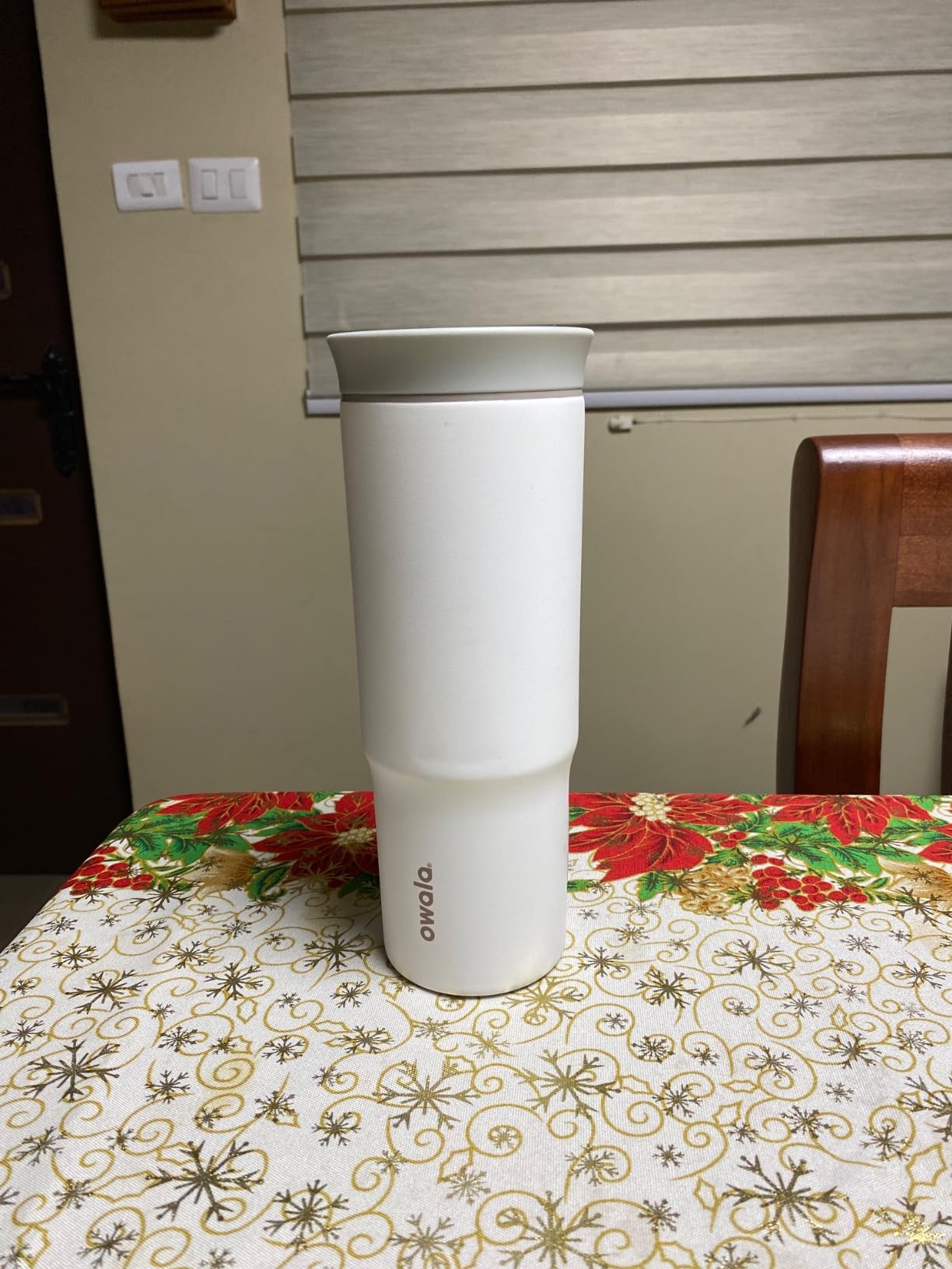 Owala Stainless Steel Triple Layer Insulated Travel Tumbler with Spill Resistant Lid and Straw, BPA Free, 24 oz, Grey/White (Iced Tea) - Customer Photo 4