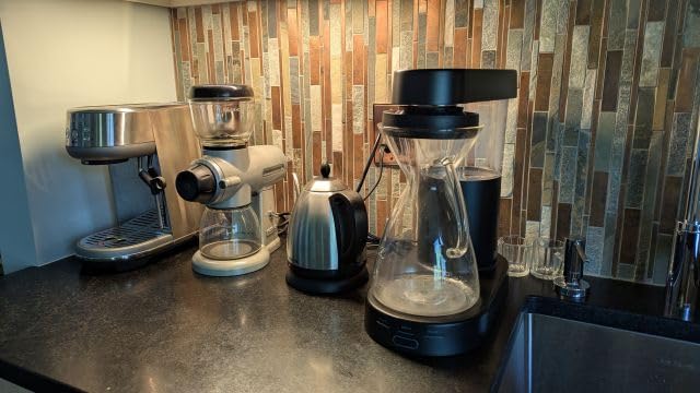Ratio Six Series 2 Coffee Machine - Automatic Drip Coffee Maker - 1.25L/40oz - Brews 2-8 Cups - Matte Black - Customer Photo 1