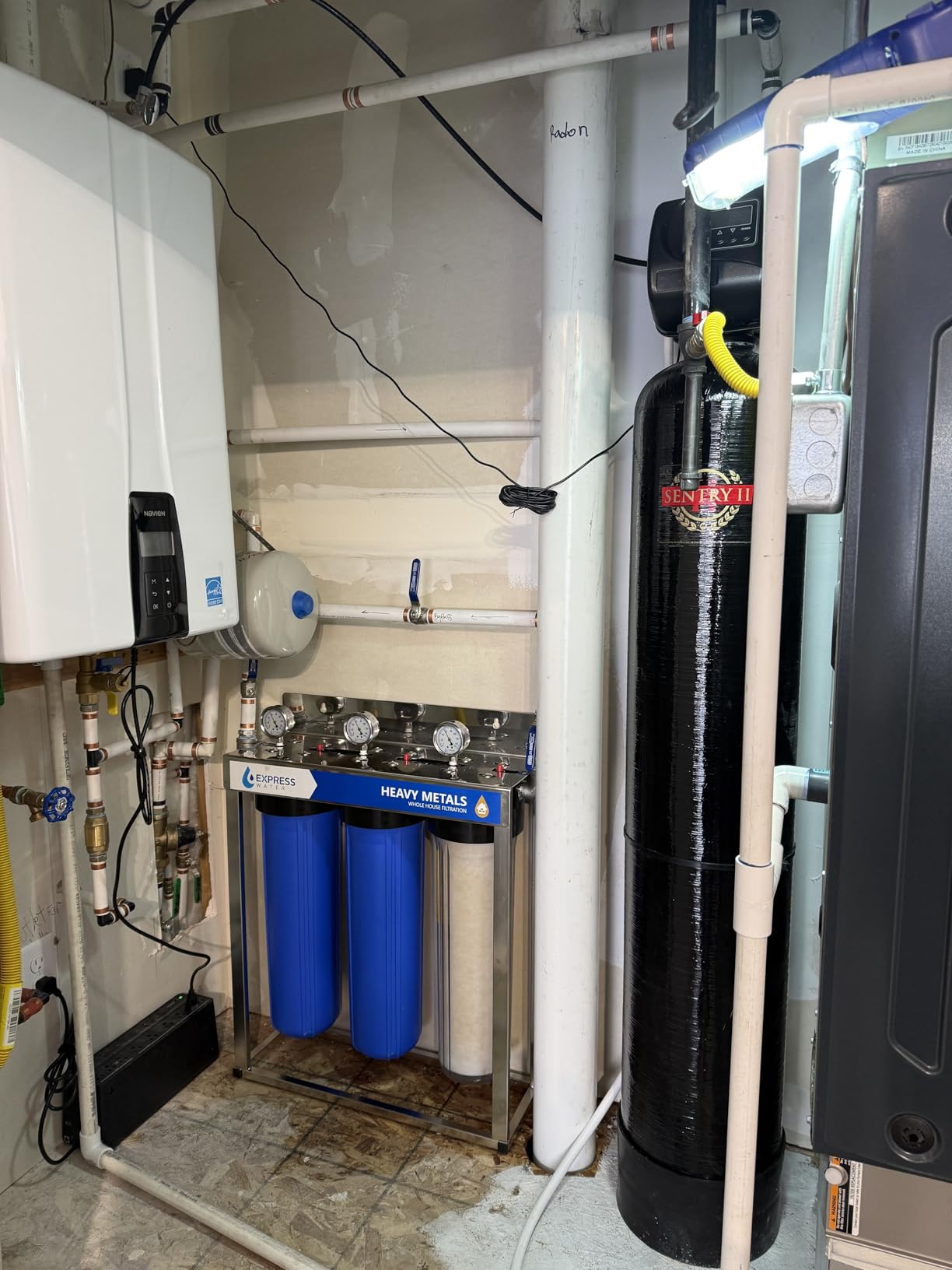 Express Water Whole House Water Filter System | IRON & MANGANESE | 3 Stage Full Home Filtration, Top-Tier Filters Removes Stains/Color on Glass-Ware, Fixtures, Laundry, Signf. Reduces Lead & Arsenic - Customer Photo 3