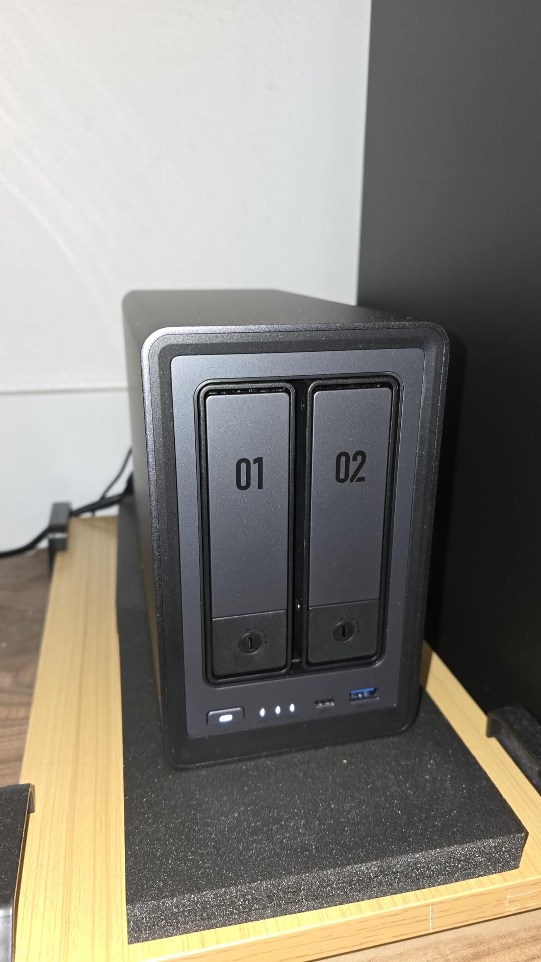 UGREEN NAS DXP2800 2-Bay Desktop All-Round NASync Ideal for Small Team, Enthusiasts, Intel N100 Quad-core CPU, 8GB DDR5 RAM, 2.5GbE, 2X M.2 NVMe Slots, 4K HDMI, Network Attached Storage (Diskless) customer photo 2