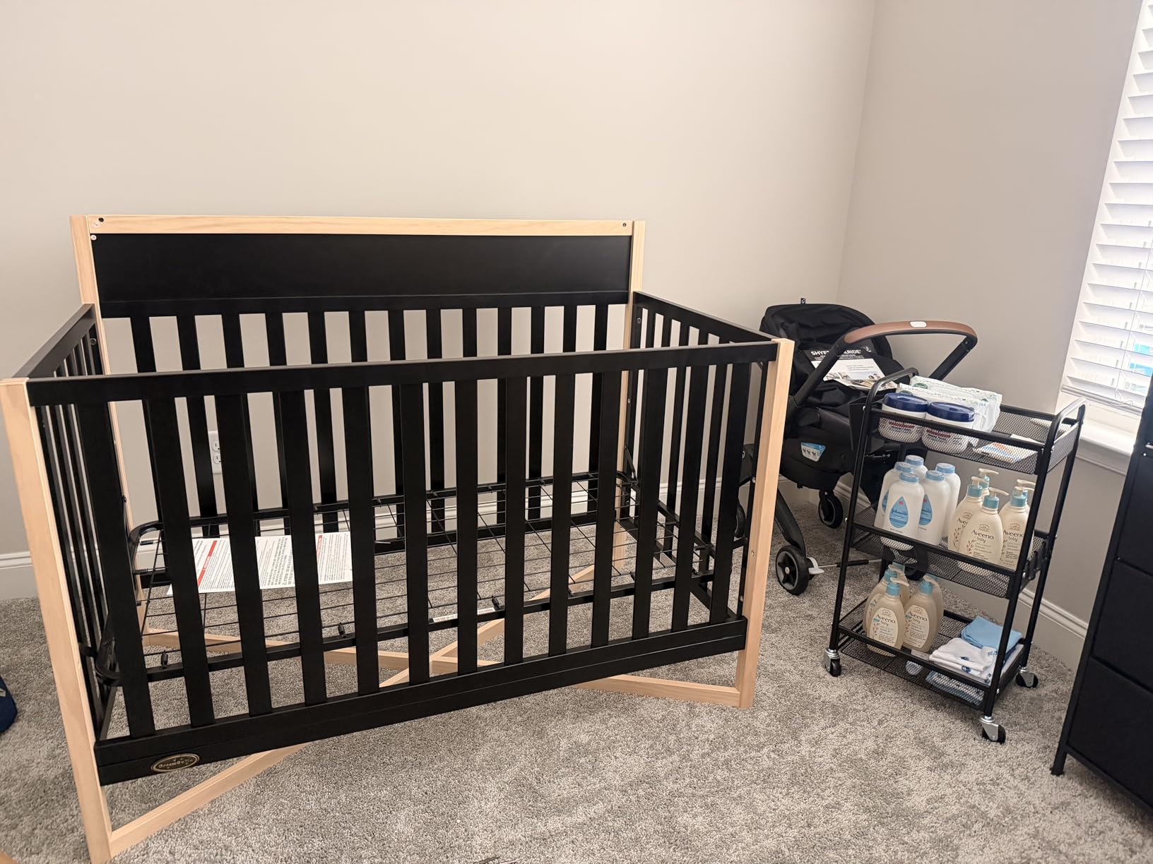 Dream On Me Owen 5-in-1 Convertible Full-Size Baby Crib in Matte Black, GreenGuard Gold & BSA, Converts to Toddler, Day, & Full-Size Bed, Non-Toxic Paint, Safe Sleep Environment customer photo 1