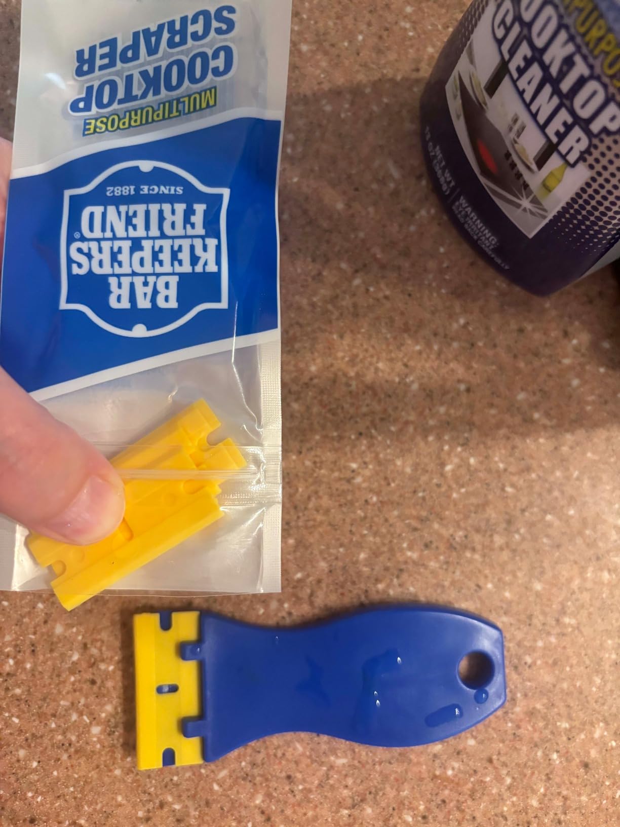 Bar Keepers Friend Cooktop Cleaner (2 x13 oz) + Scraper - Multipurpose Liquid Stovetop Cleanser, Safe for Use on Glass & Ceramic Cooking Surfaces, Copper, Brass, Chrome, Stainless Steel & Porcelain - Customer Photo 4