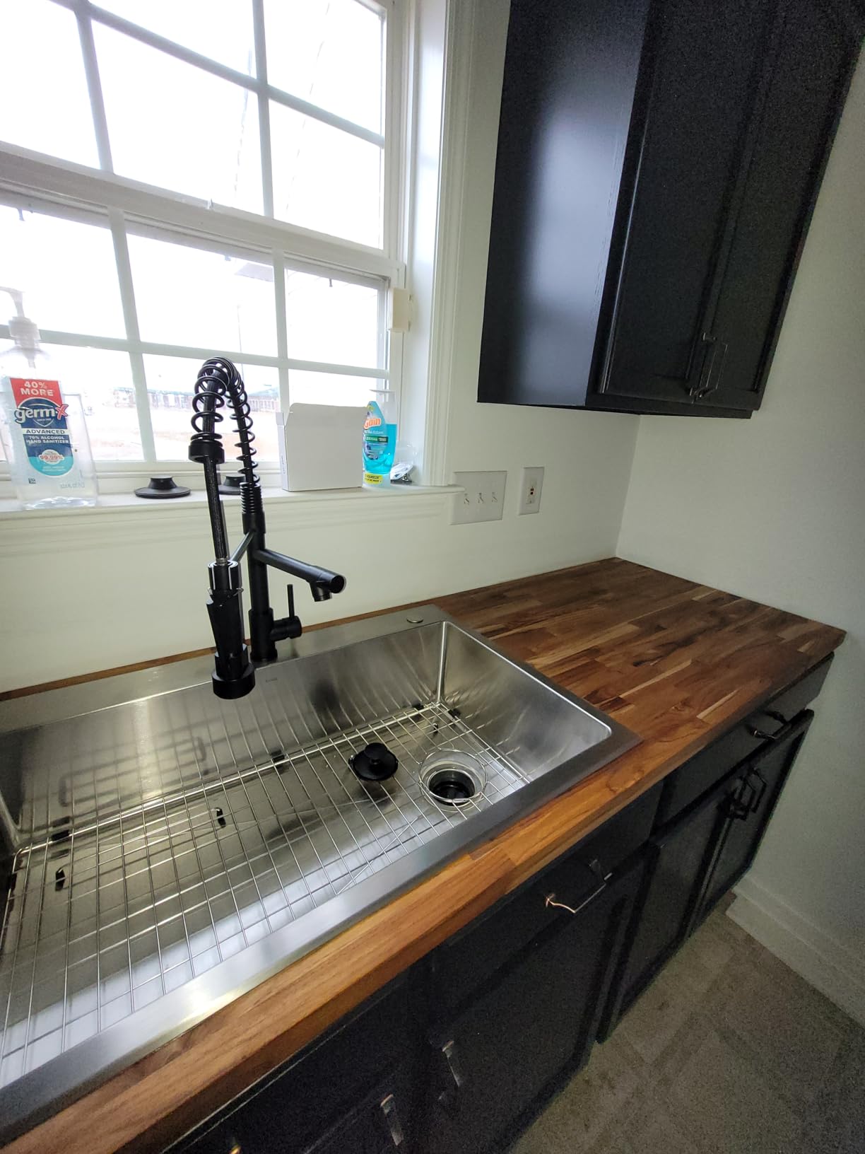 KRAUS Fairlane 33-inch Undermount Single Bowl 18-Gauge Stainless Steel Kitchen Sink, KHU640-33 Customer Review KRAUS Fairlane 33-inch Undermount Single Bowl 18-Gauge Stainless Steel Kitchen Sink, KHU640-33 - Customer Photo 5