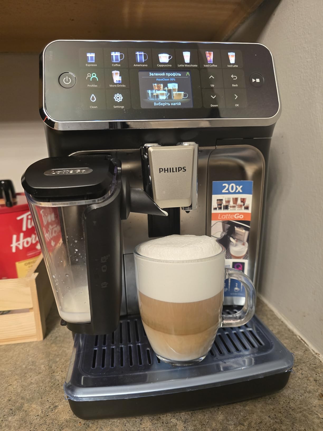 Philips 5500 Series Fully Automatic Espresso Machine, LatteGo Milk System, Integrated Grinder, 20 Hot & Iced Coffee Pre-Sets, Quick Start, SilentBrew, 15-Bar Pressure, Black Chrome (EP5544/94) - Customer Photo 1