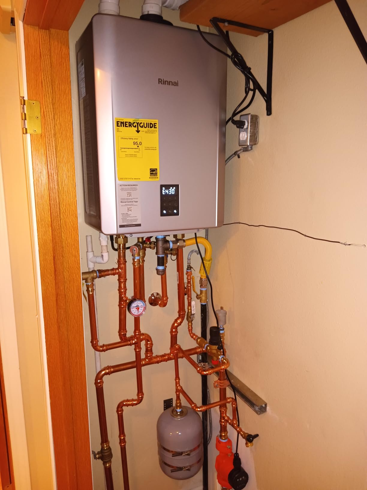 Combi Boiler CH 150K BTU/DHW 199K BTU - Customer Photo 2