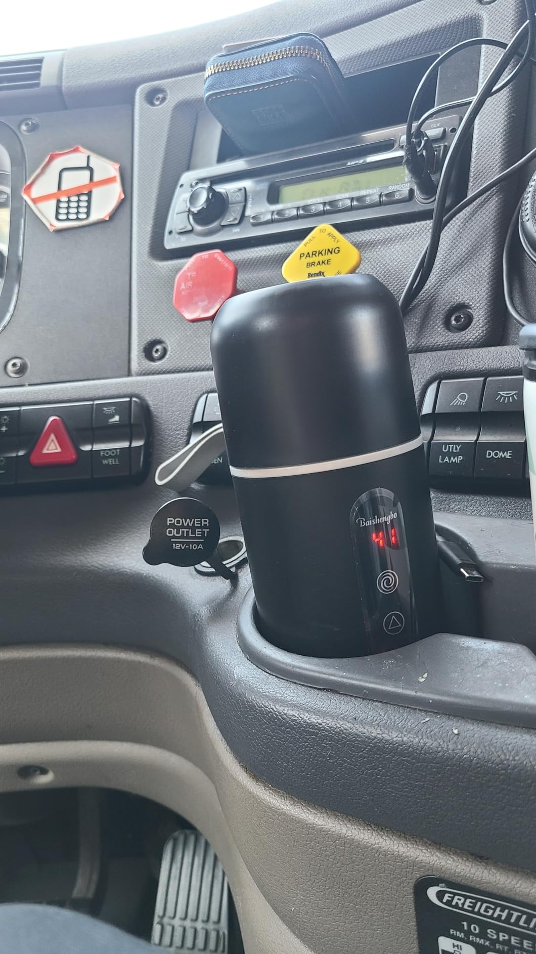 Electric Travel Kettle,12V/24V Car Coffee Warmer Kettle,Portable Hot Water Boiler,Small Hot Water Heater with Built-in Magnetic Induction Stirring Customer Review Electric Travel Kettle,12V/24V Car Coffee Warmer Kettle,Portable Hot Water Boiler,Small Hot Water Heater with Built-in Magnetic Induction Stirring - Customer Photo 1